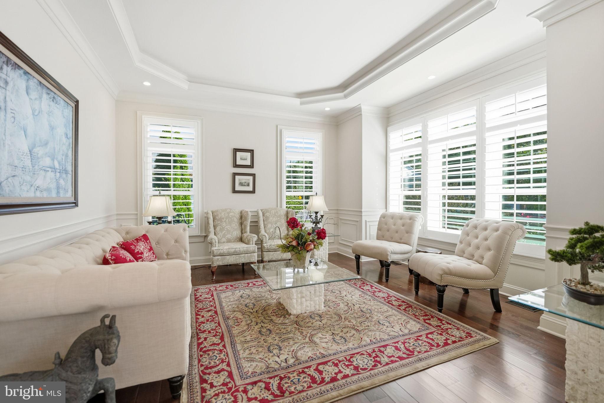 VIENNA WOODS - Residential