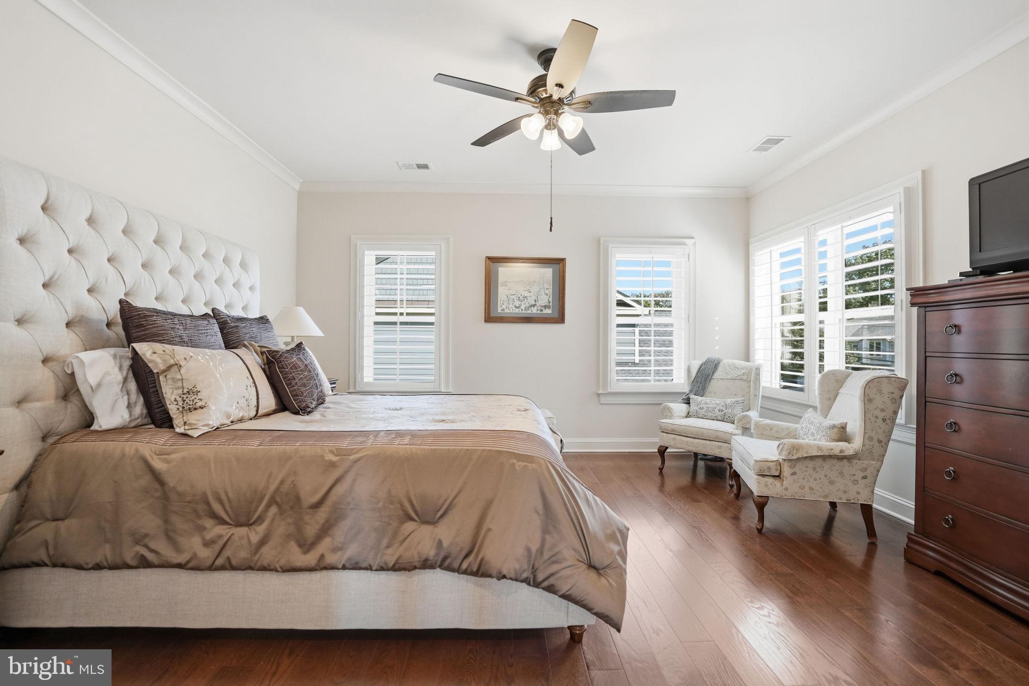 VIENNA WOODS - Residential