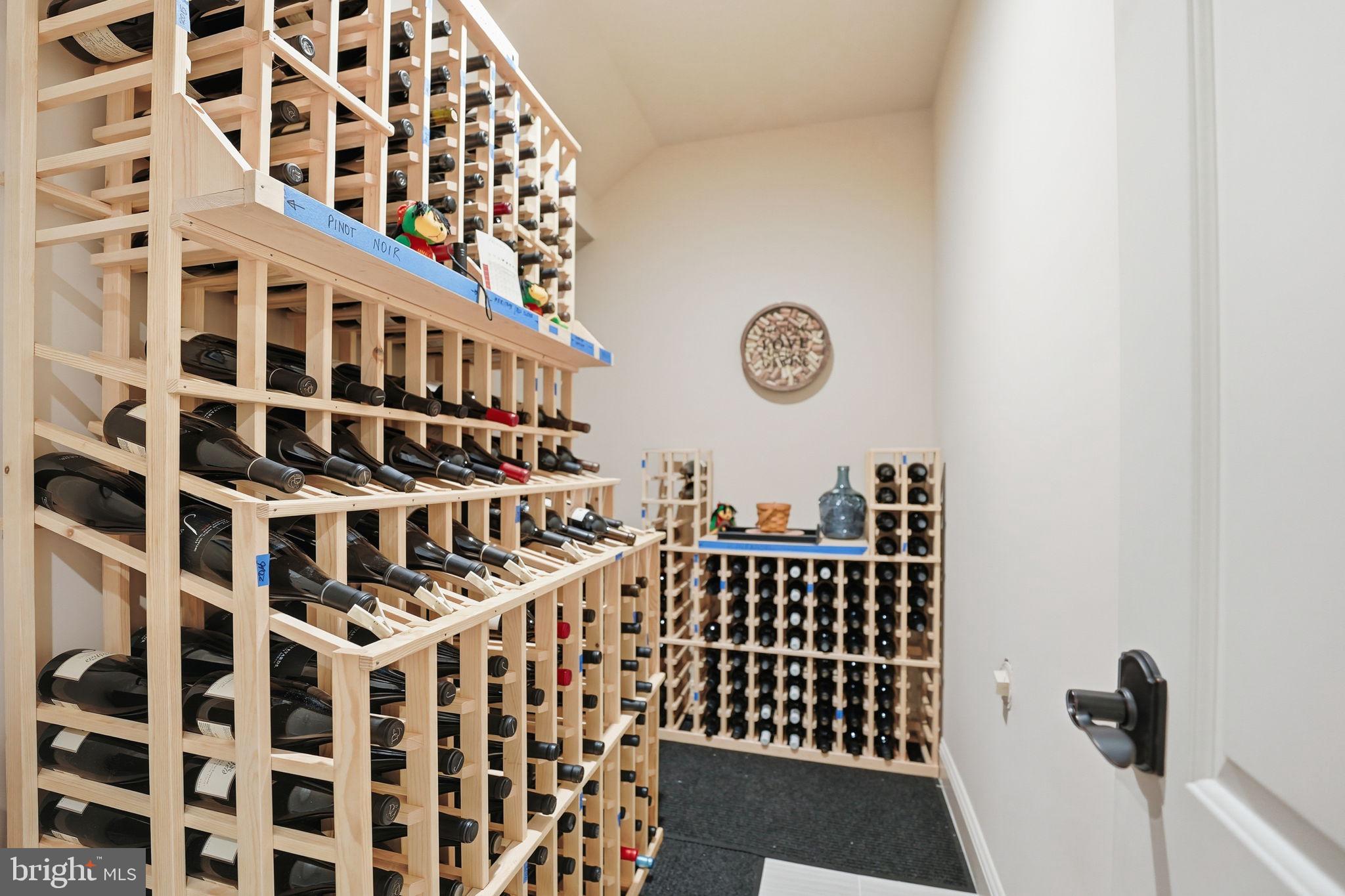 VIENNA WOODS - Residential