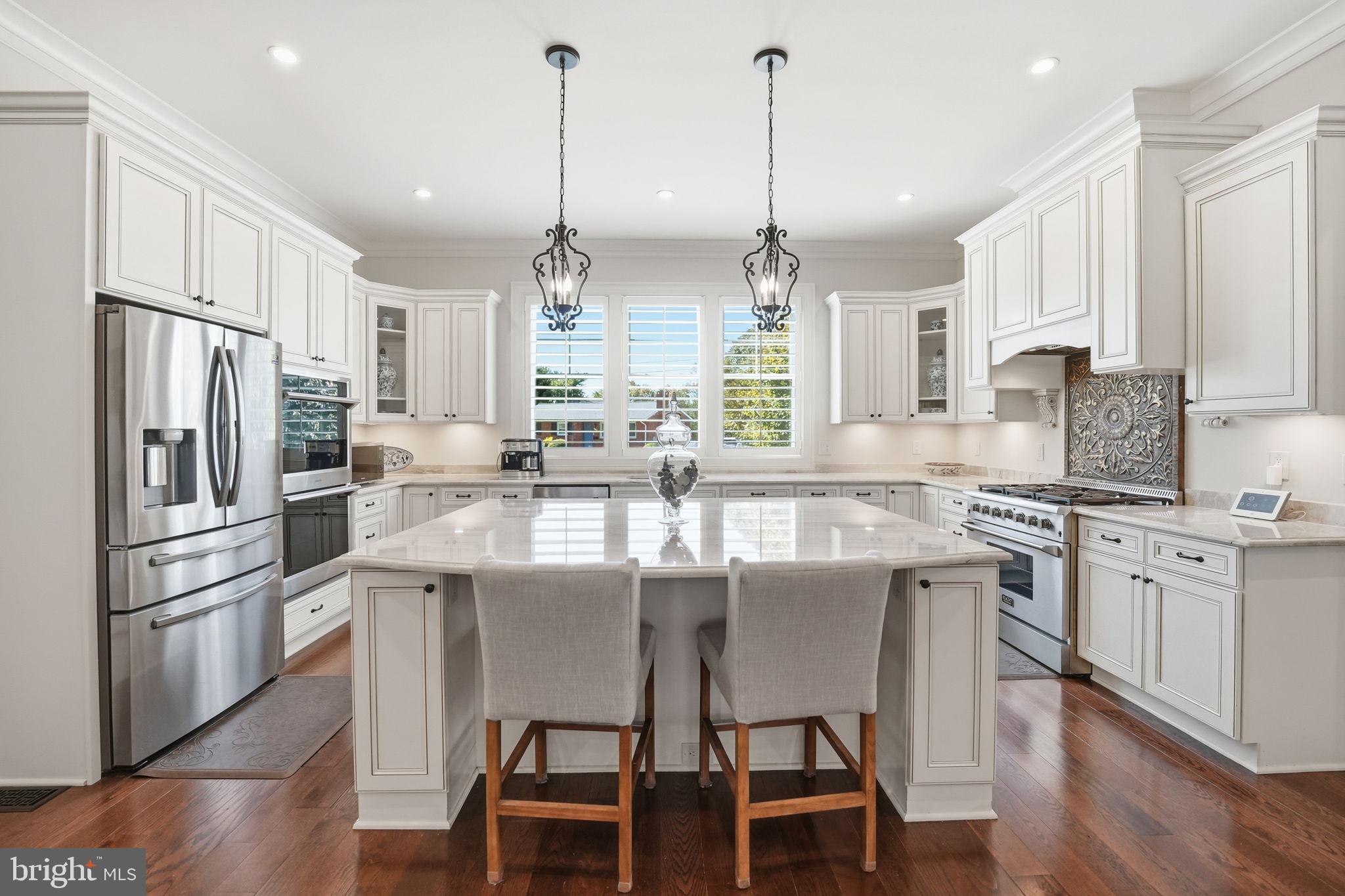 VIENNA WOODS - Residential