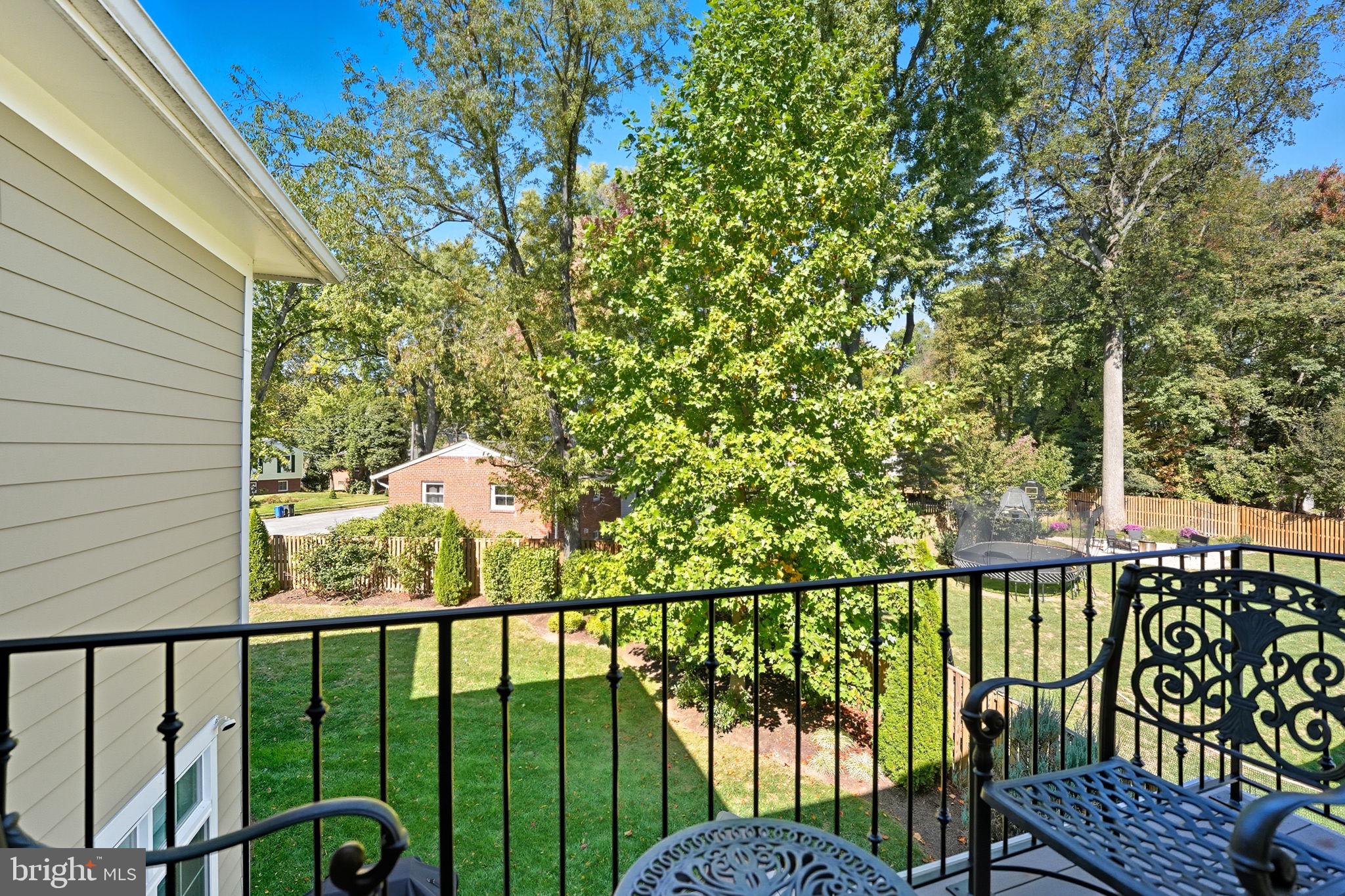 VIENNA WOODS - Residential