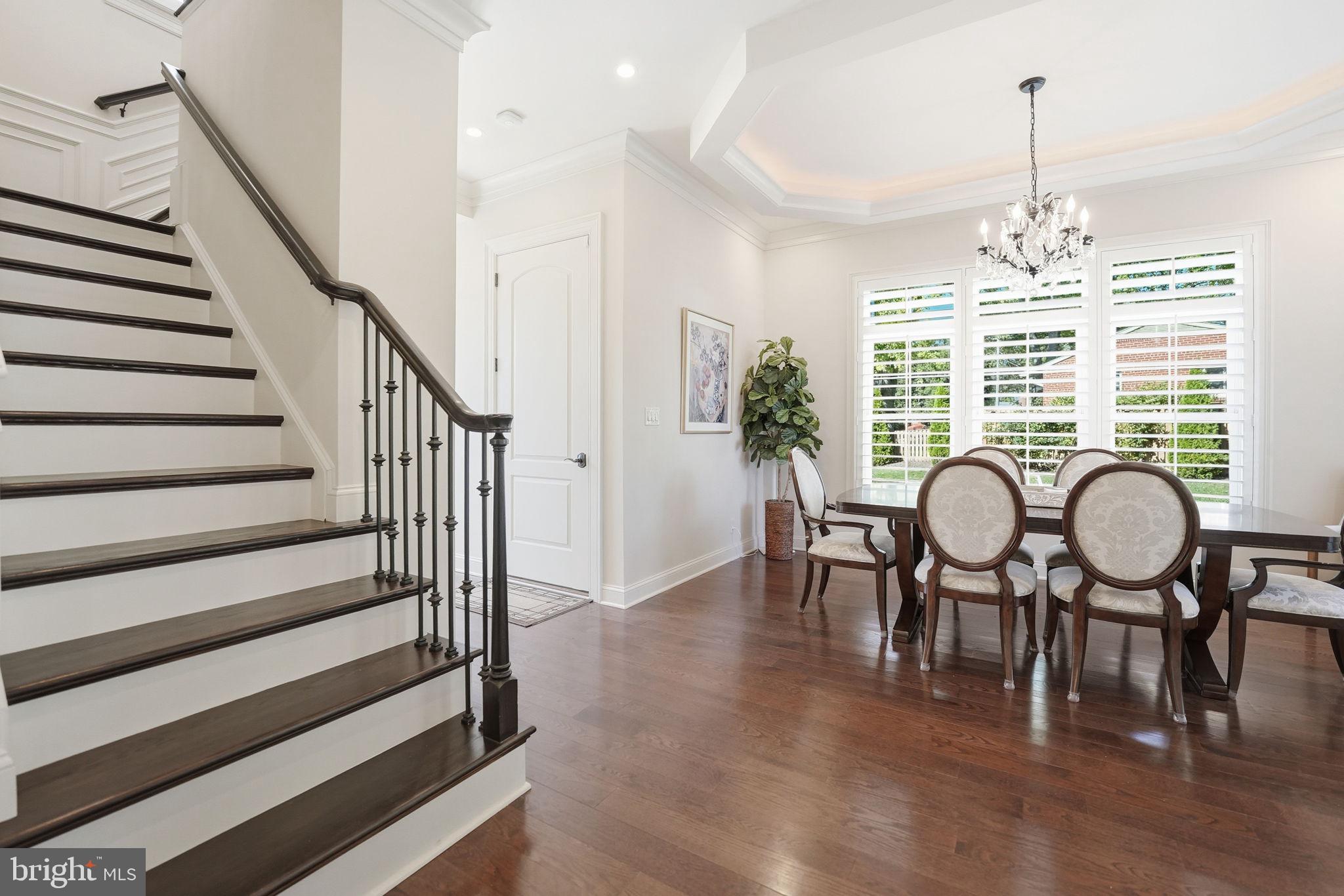 VIENNA WOODS - Residential