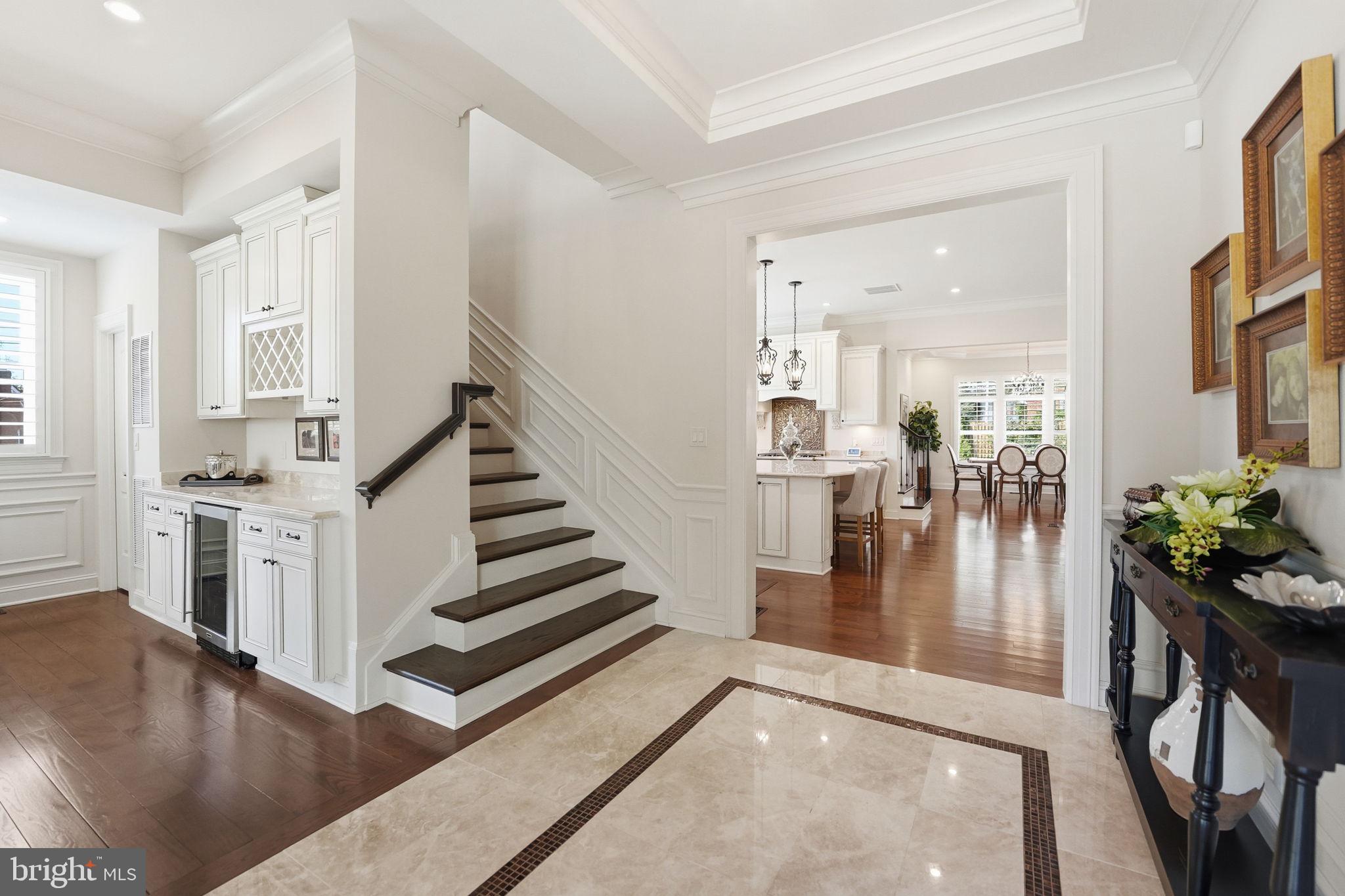 VIENNA WOODS - Residential