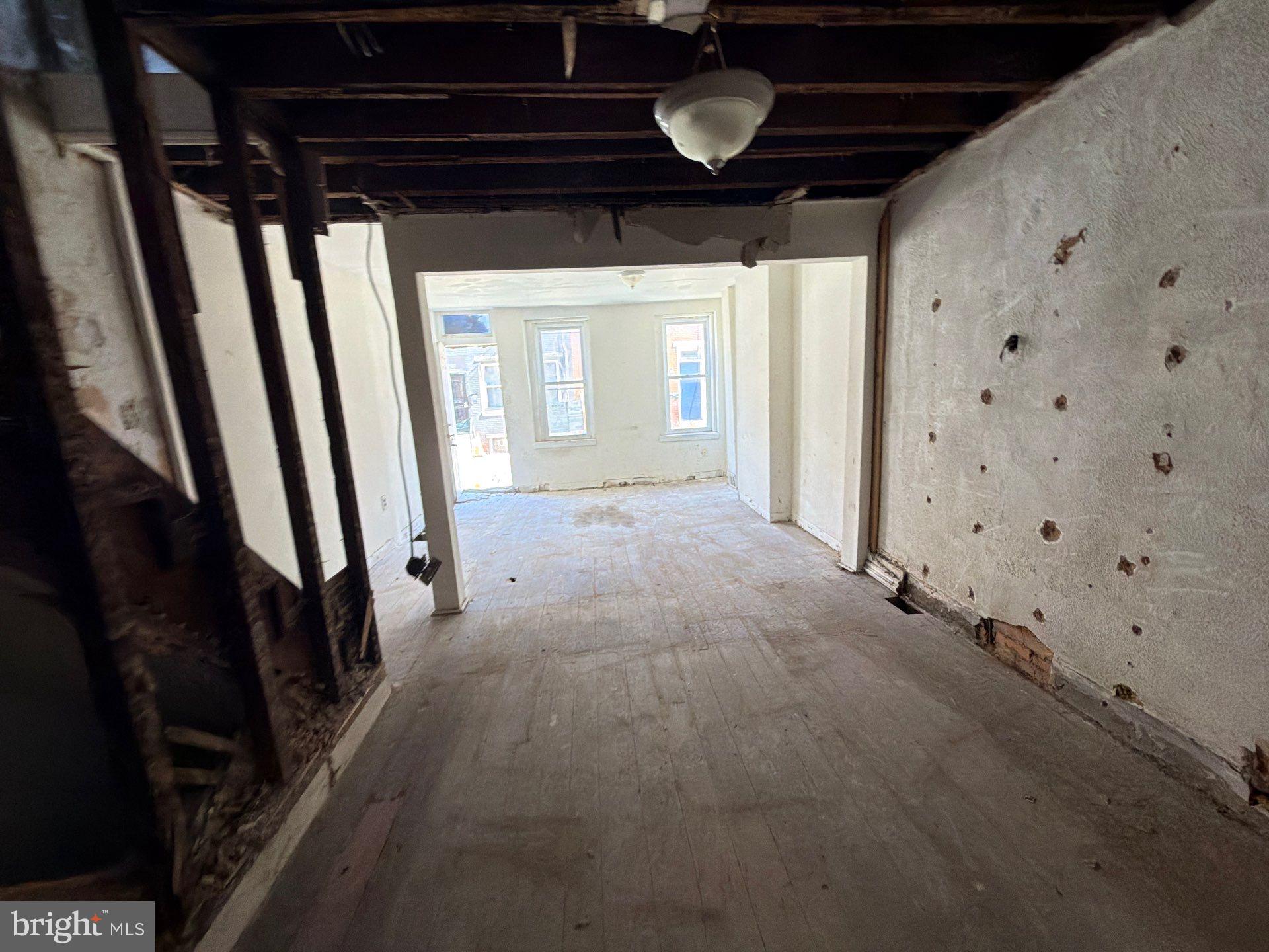 POINT BREEZE - Residential