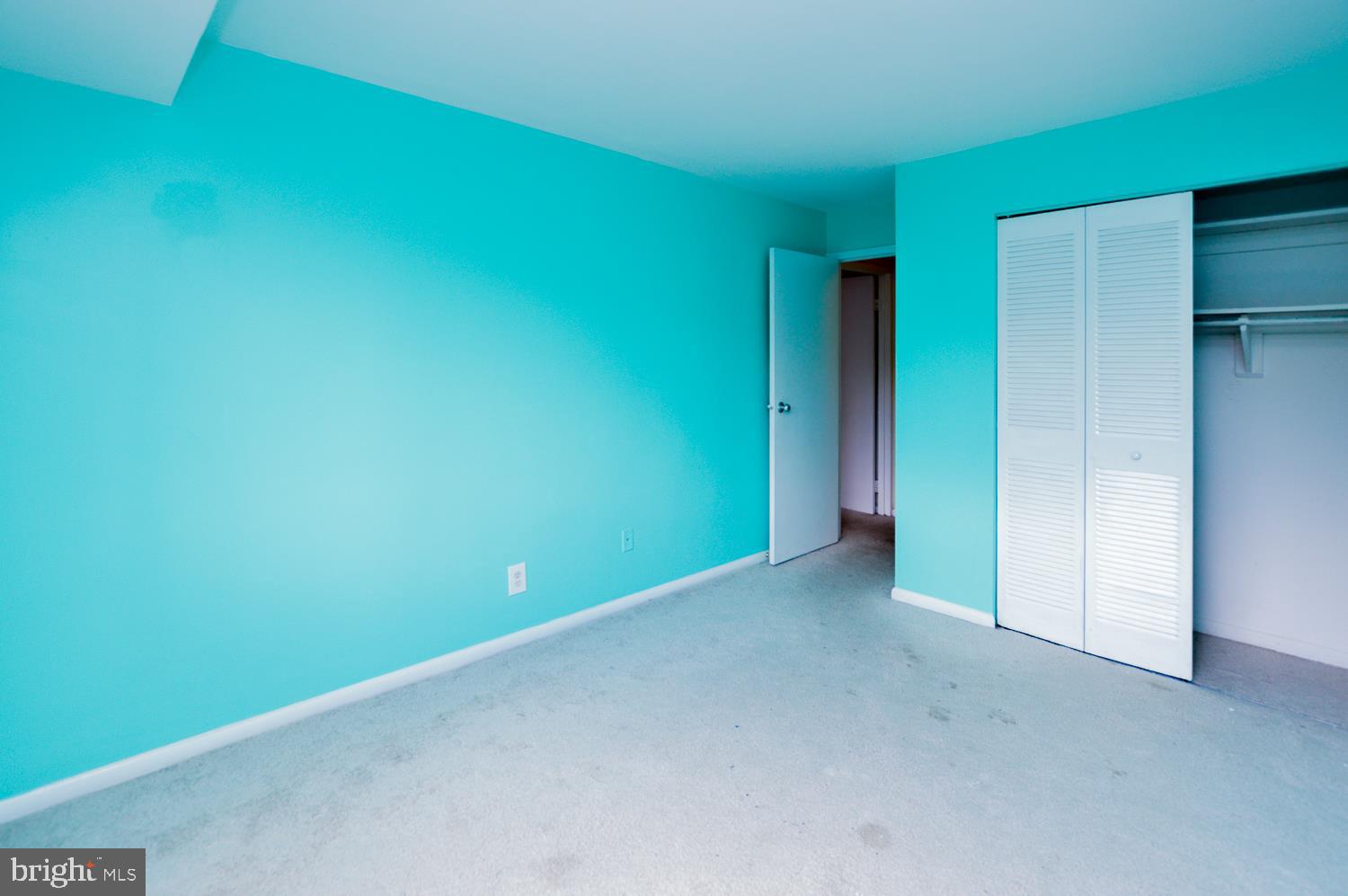 THAYER TOWERS - Residential Lease