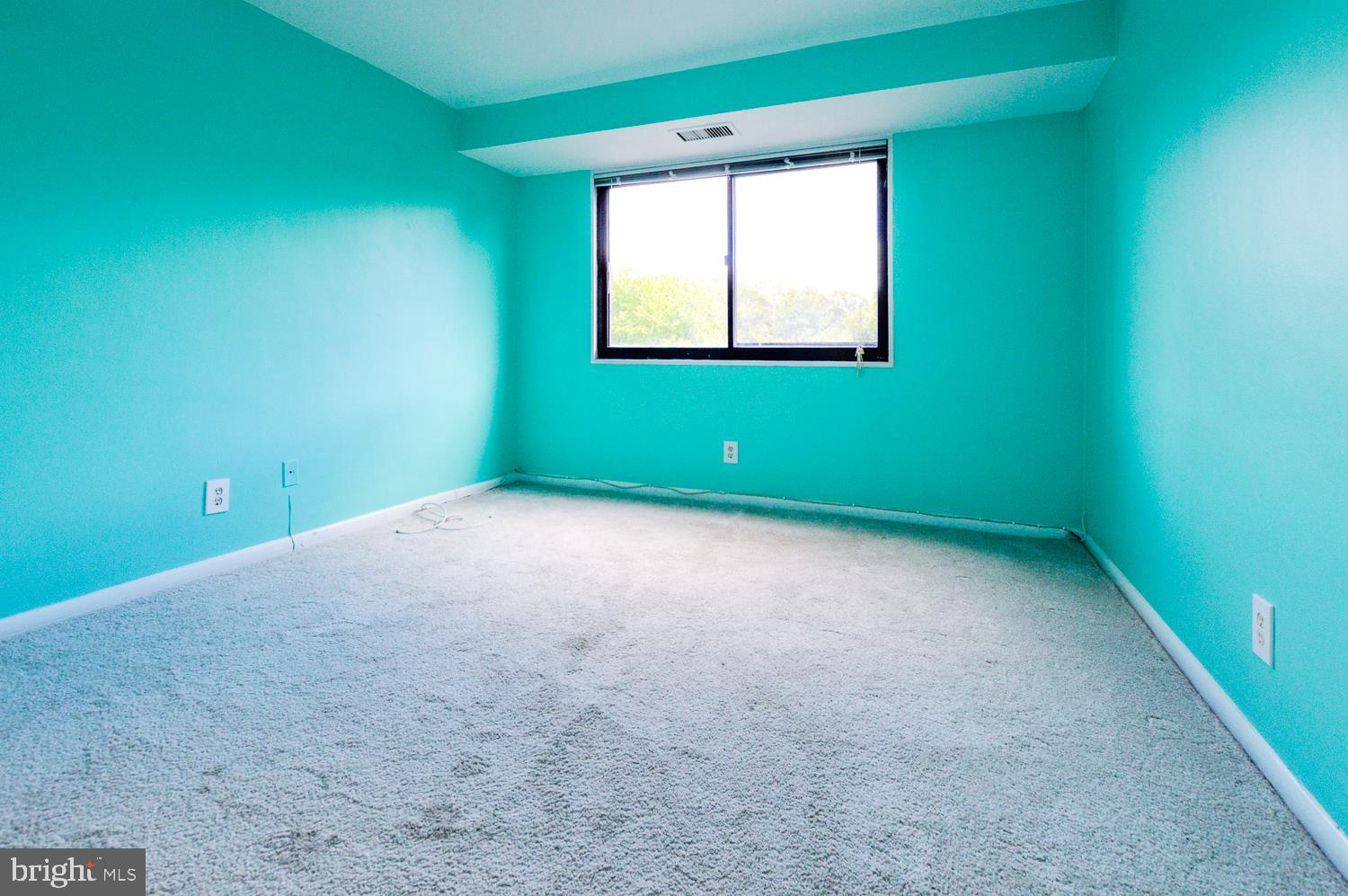 THAYER TOWERS - Residential Lease