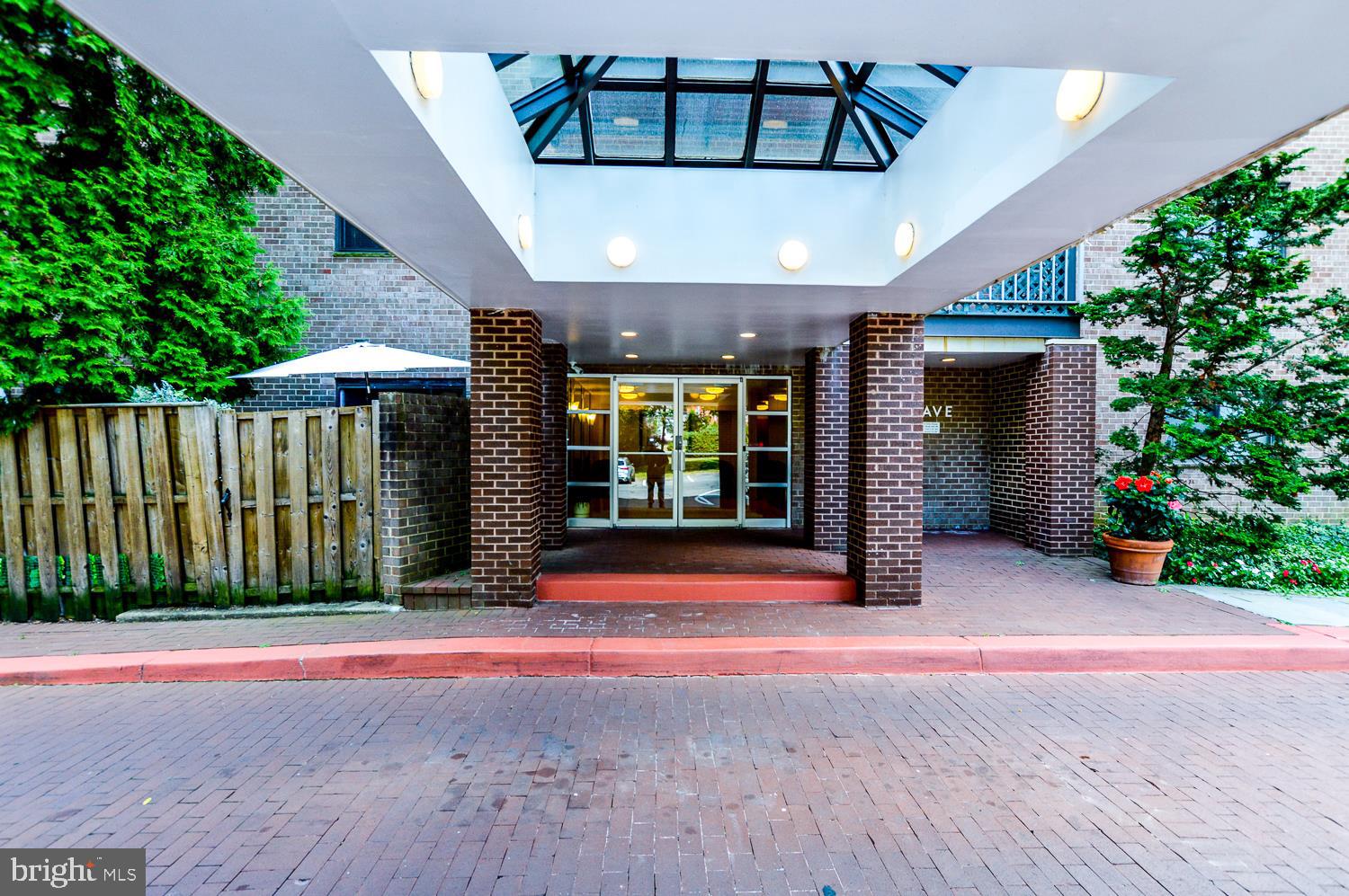 THAYER TOWERS - Residential Lease