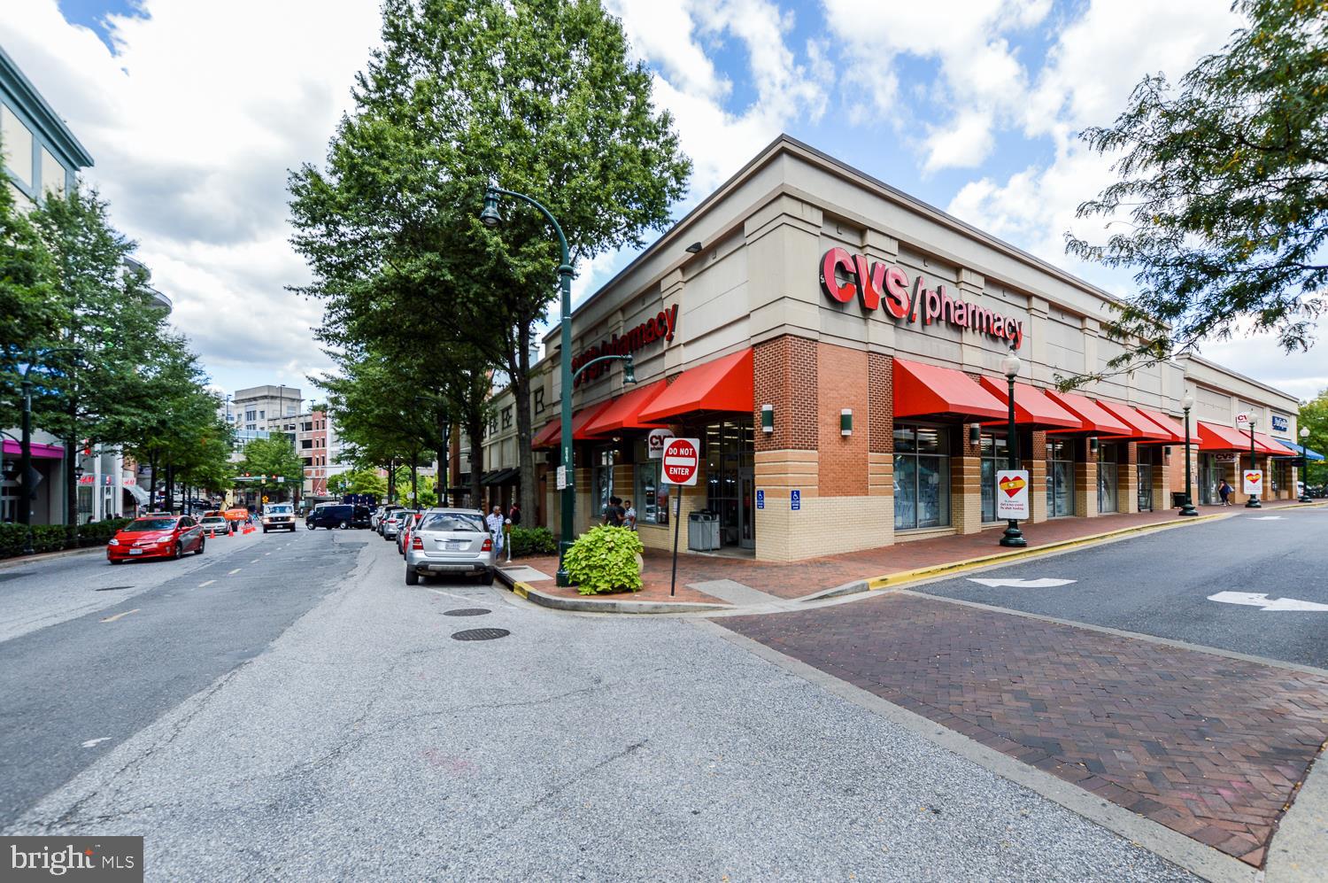 THAYER TOWERS - Residential Lease