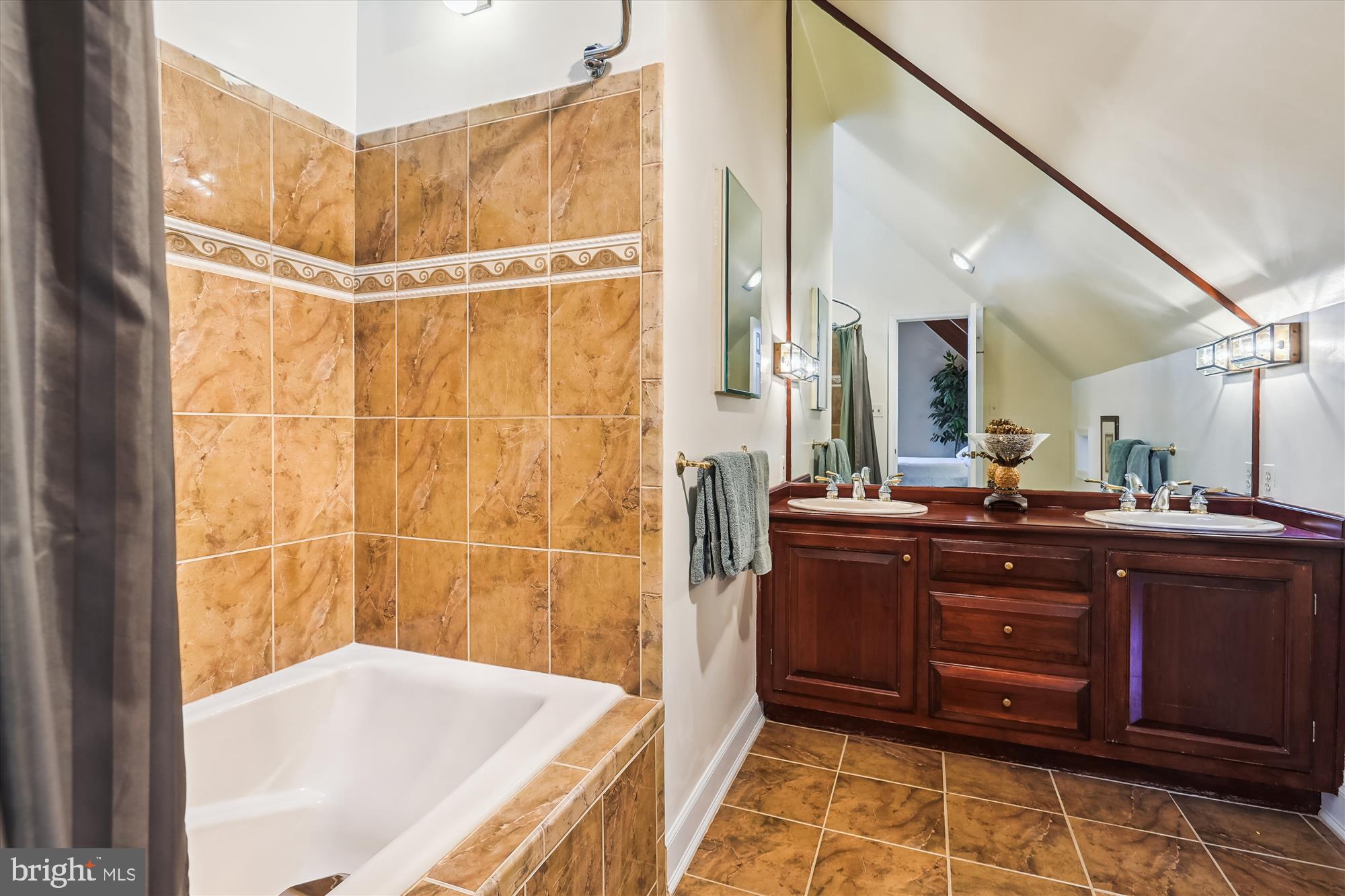 BALLANTRAE - Residential