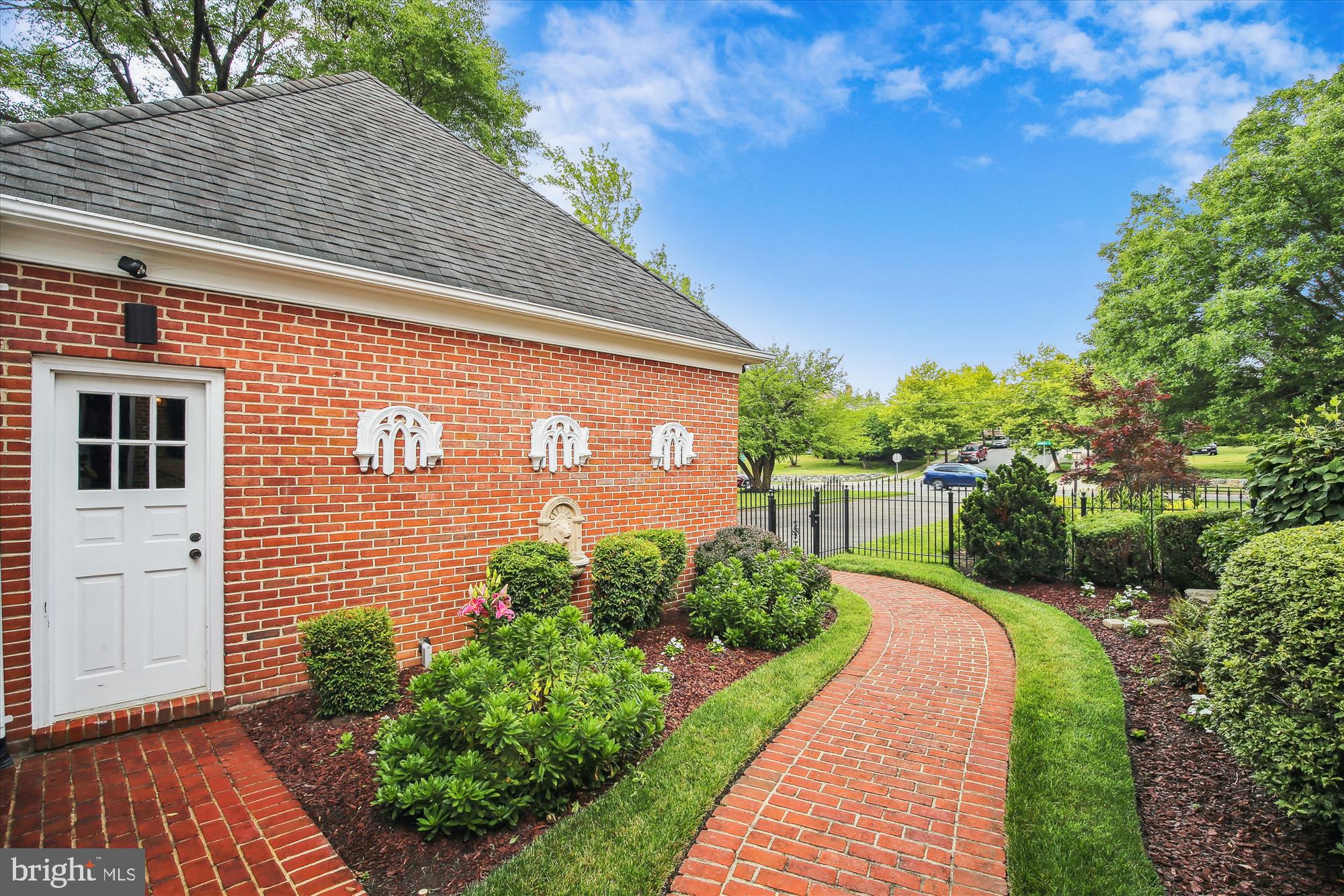 BALLANTRAE - Residential