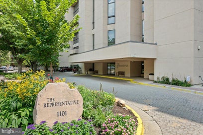 1101 S ARLINGTON RIDGE ROAD 402 ARLINGTON VA 22202