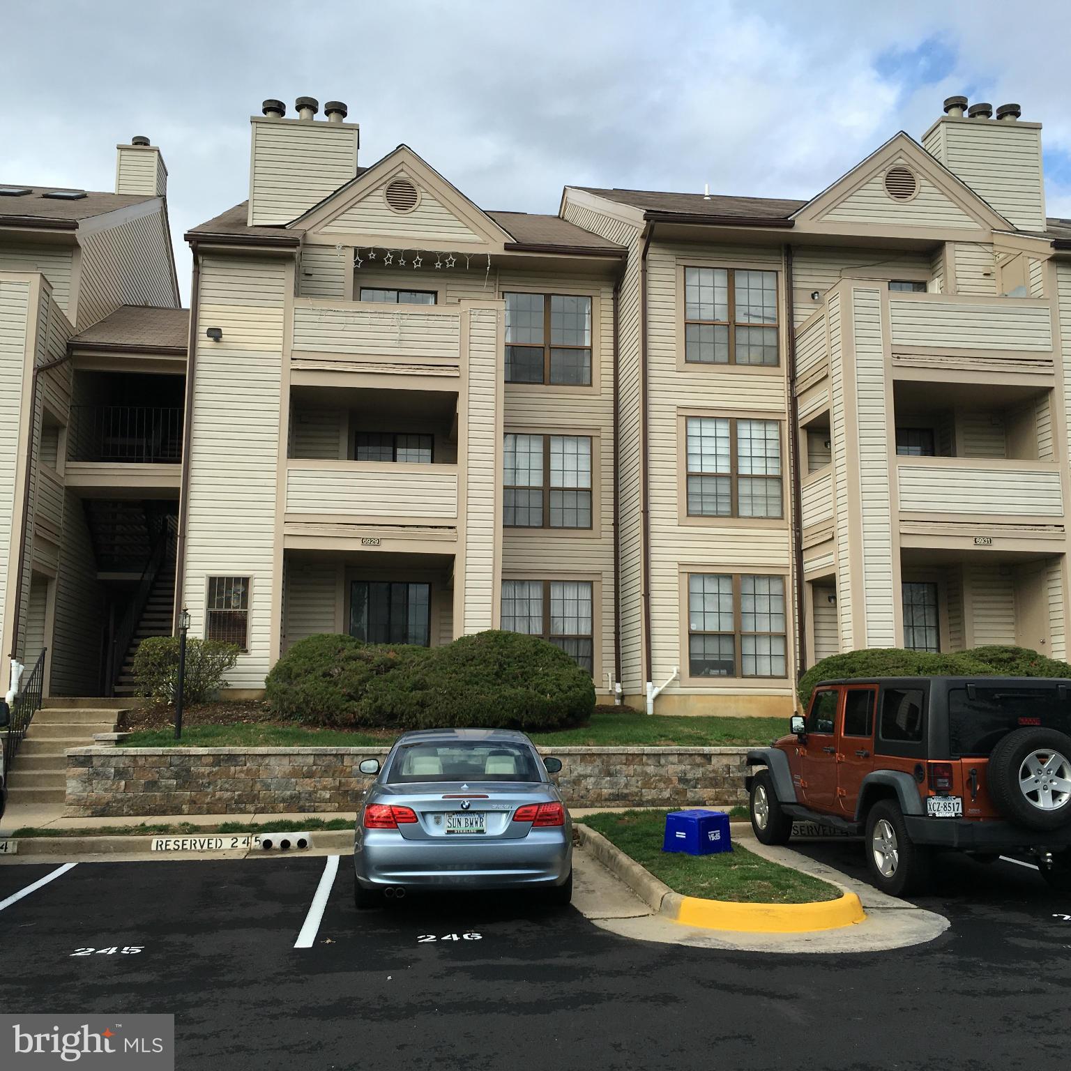 VICTORIA CROSSINGS AT MANCHESTER LAKES - Residential Lease