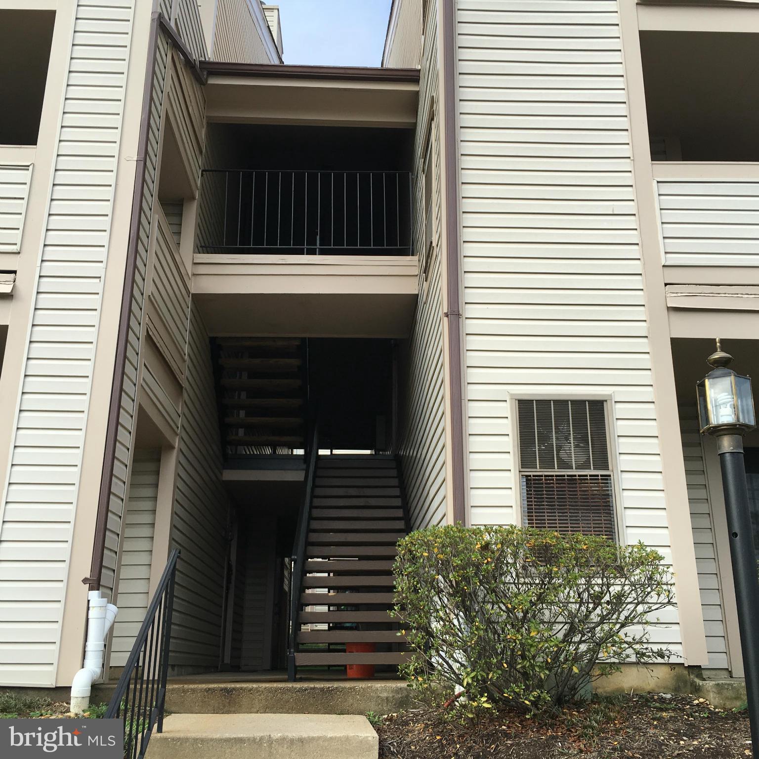 VICTORIA CROSSINGS AT MANCHESTER LAKES - Residential Lease