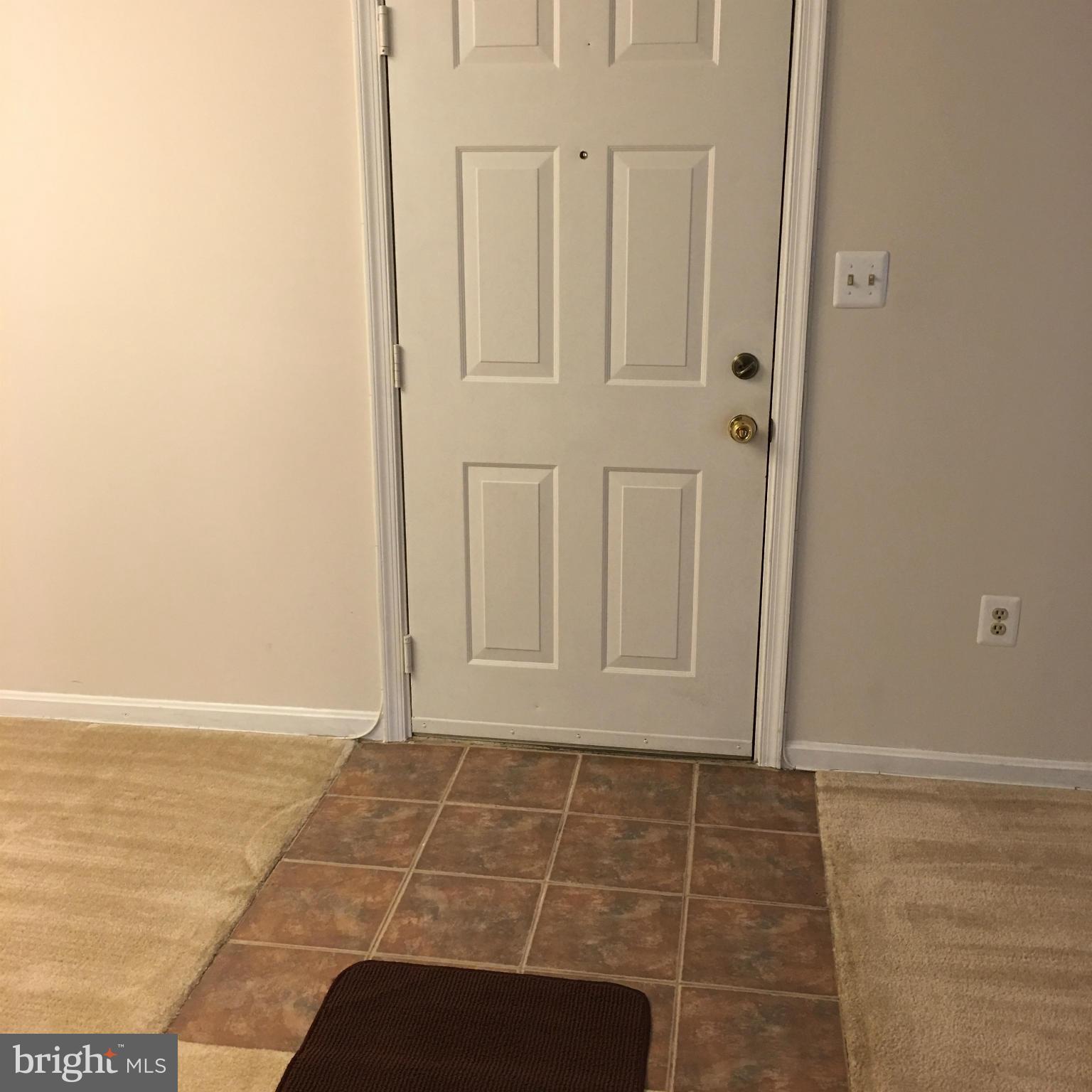 VICTORIA CROSSINGS AT MANCHESTER LAKES - Residential Lease