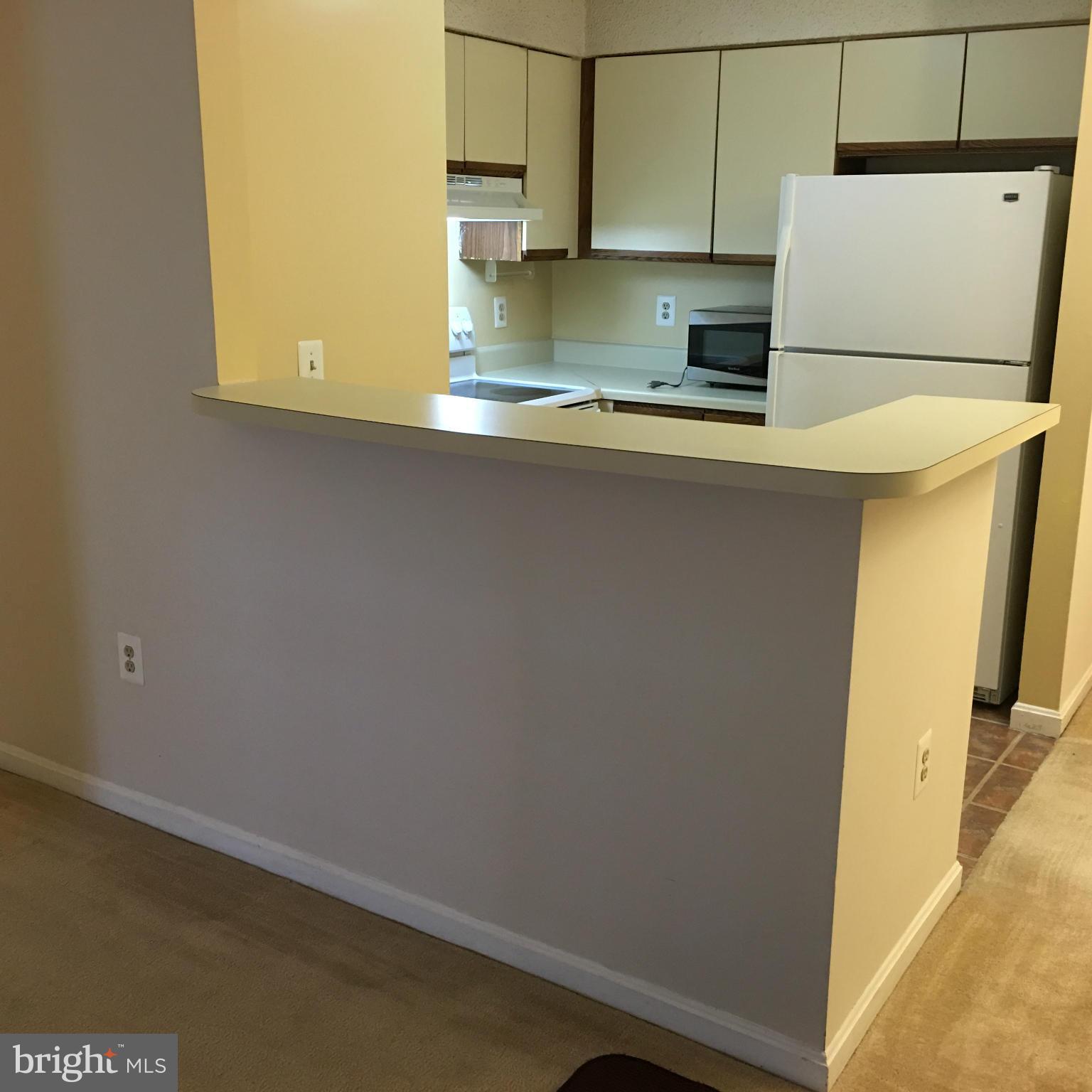 VICTORIA CROSSINGS AT MANCHESTER LAKES - Residential Lease