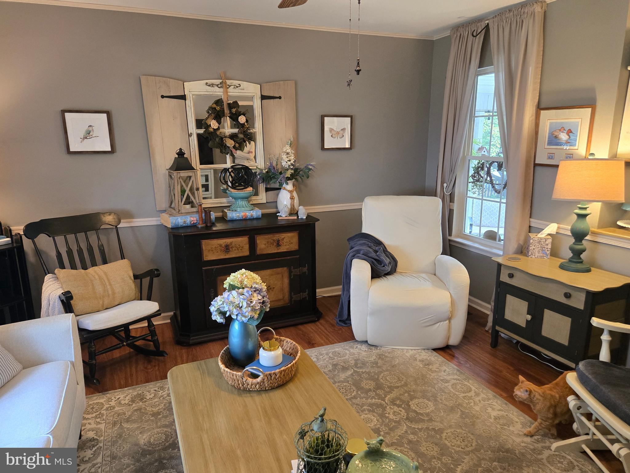 CONSTANT FRIENDSHIP - Residential