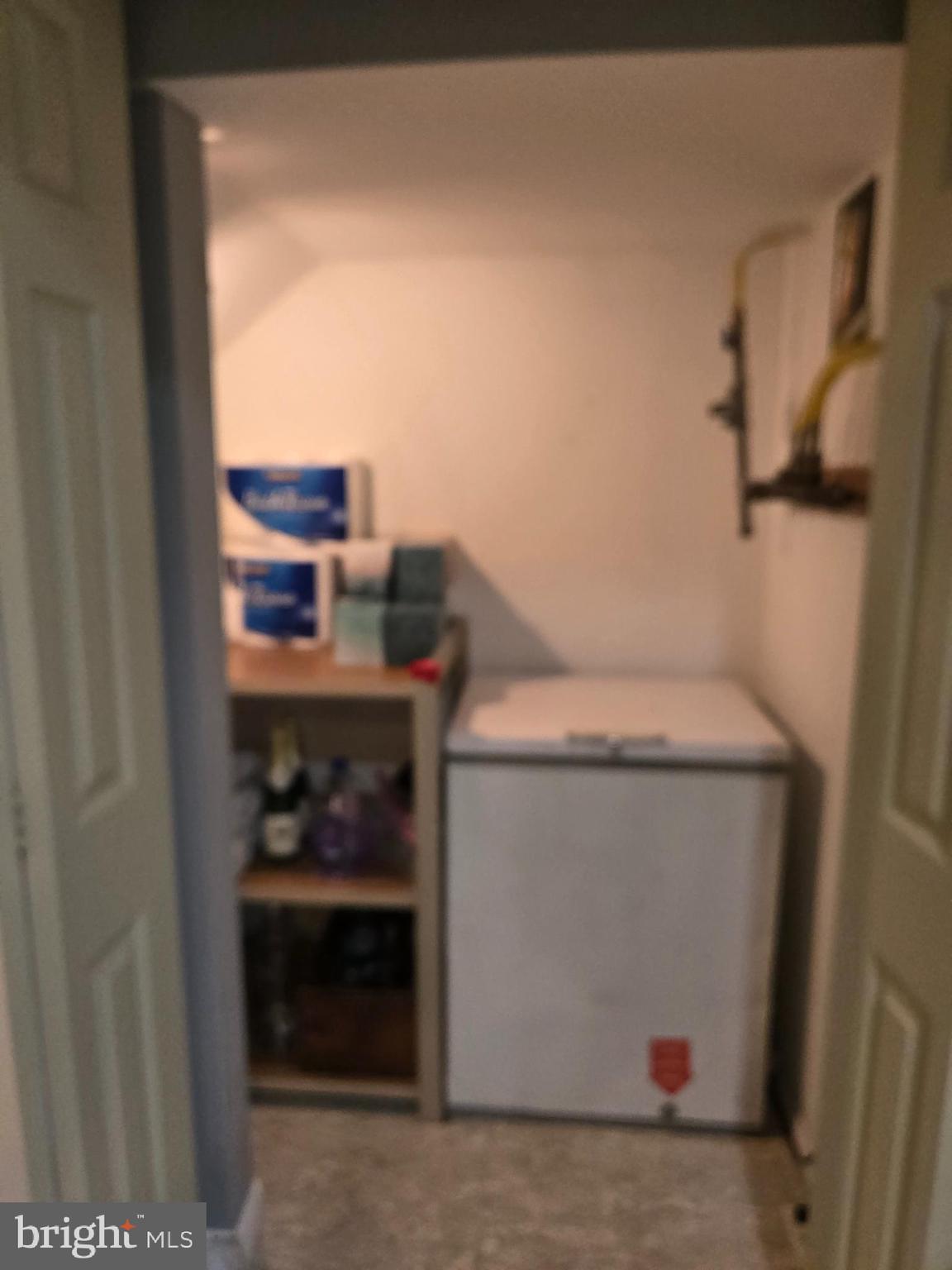 CONSTANT FRIENDSHIP - Residential