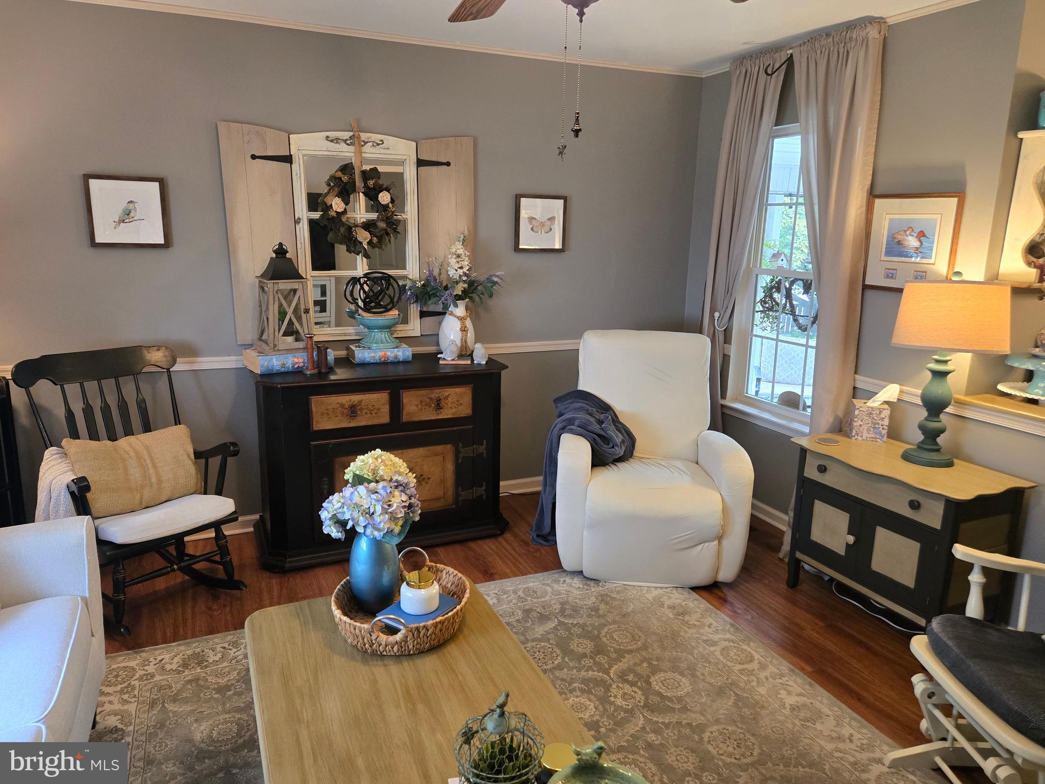 CONSTANT FRIENDSHIP - Residential