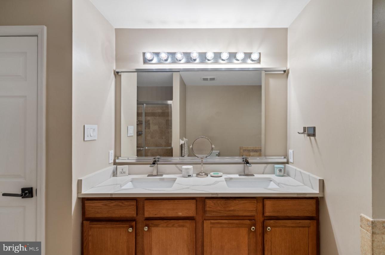 GREYCLIFFE - Residential