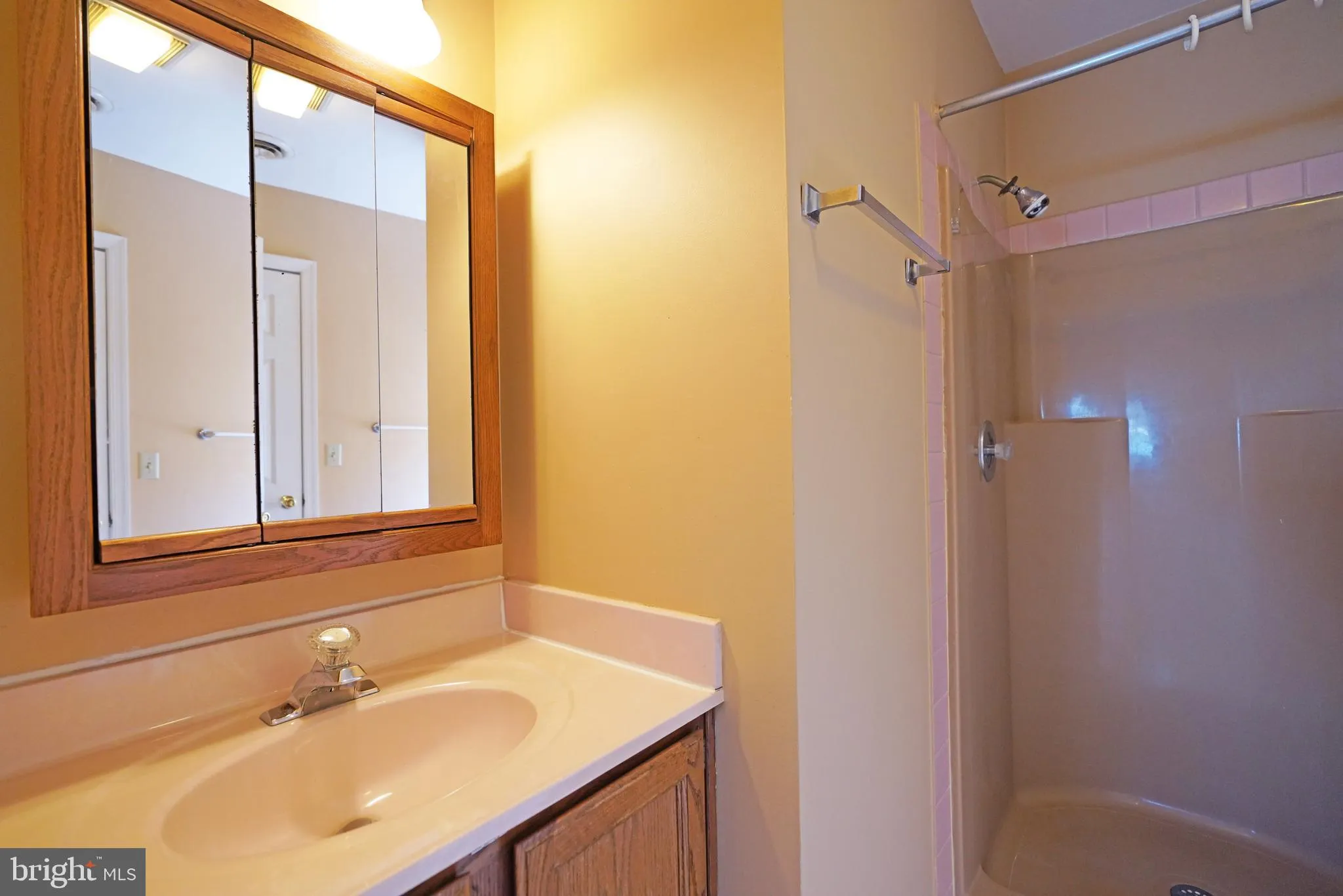 Rehoboth Beach, Delaware 19971, United States, 3 Bedrooms Bedrooms, ,3 BathroomsBathrooms,Residential,Active,98512