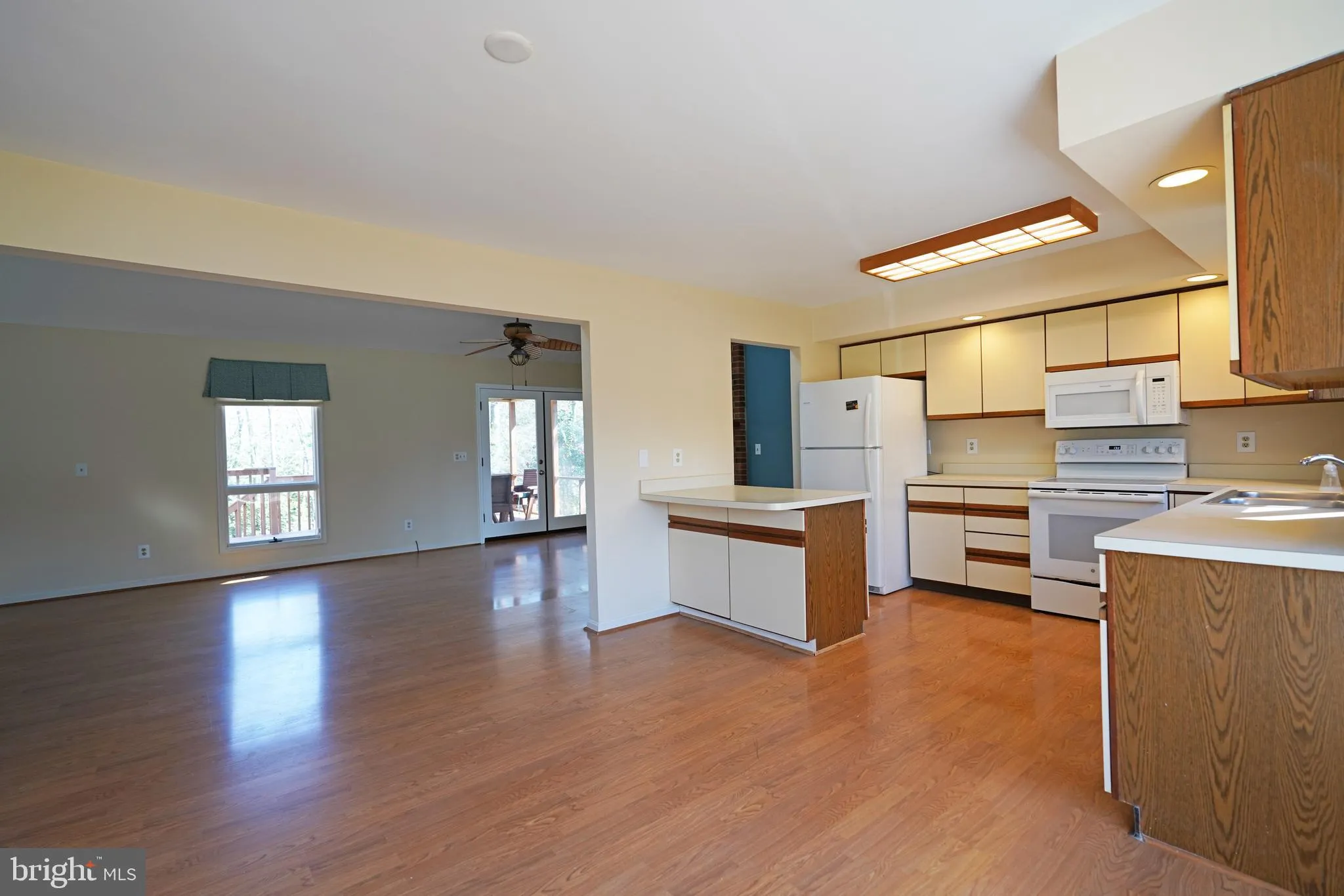 Rehoboth Beach, Delaware 19971, United States, 3 Bedrooms Bedrooms, ,3 BathroomsBathrooms,Residential,Active,98512