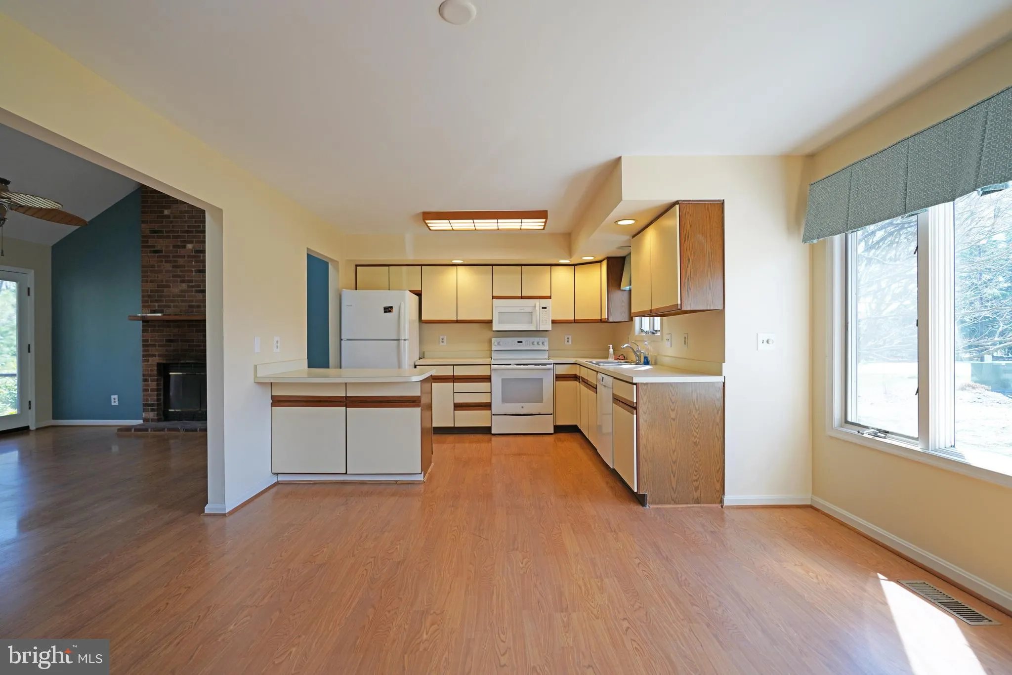 Rehoboth Beach, Delaware 19971, United States, 3 Bedrooms Bedrooms, ,3 BathroomsBathrooms,Residential,Active,98512