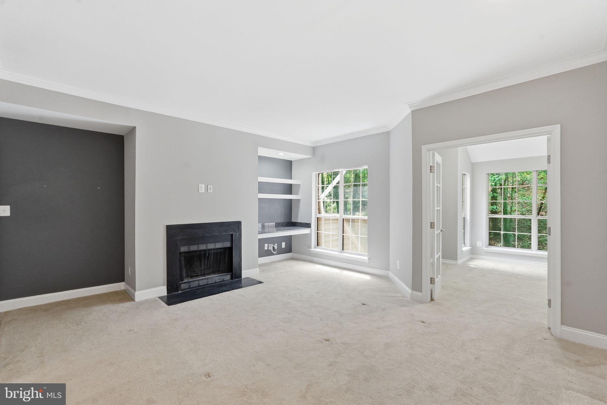 PENDERBROOK SQUARE CONDOMINIUMS - Residential