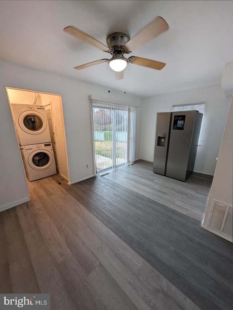 HARFORD SQUARE - Residential