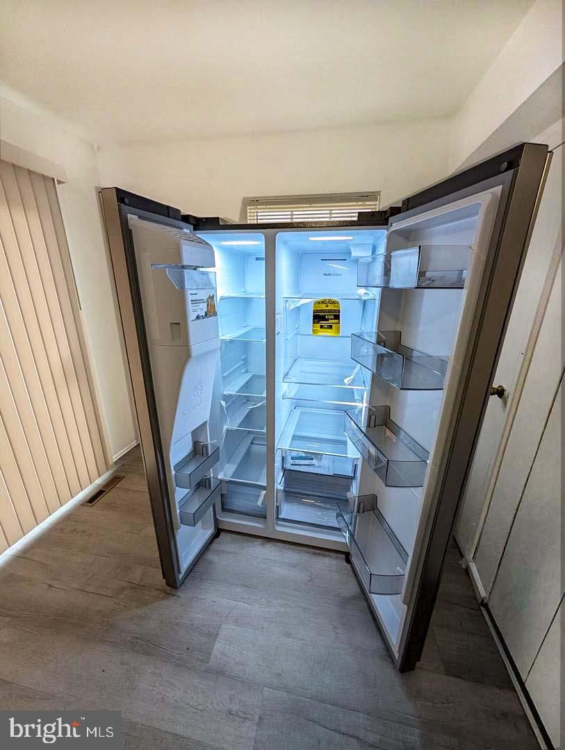 HARFORD SQUARE - Residential