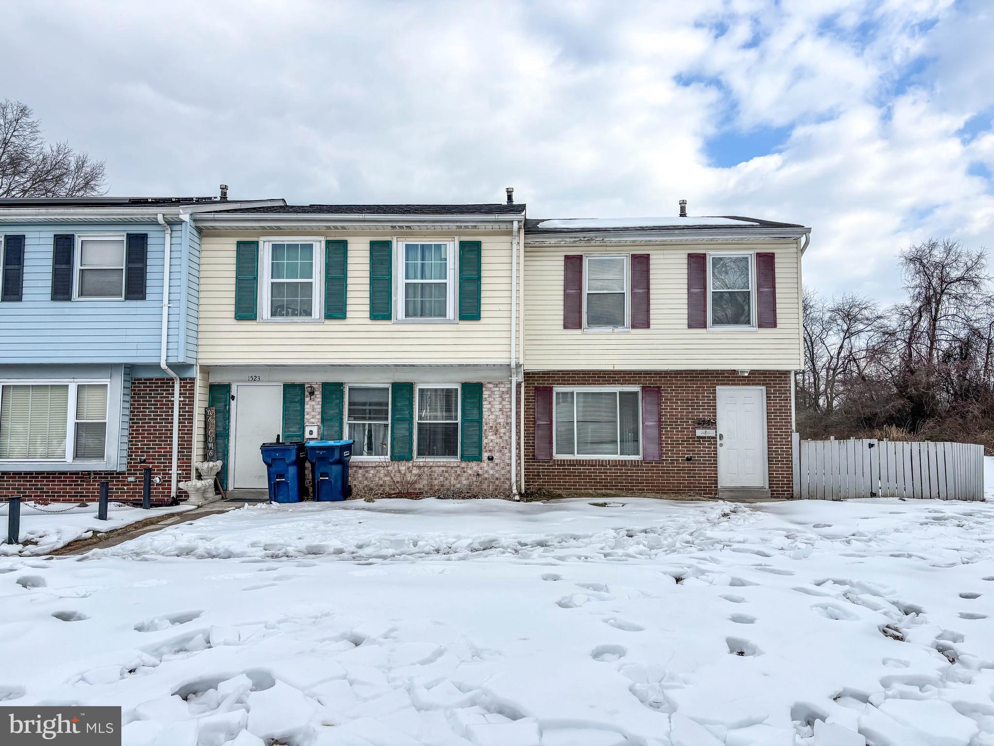 HARFORD SQUARE - Residential