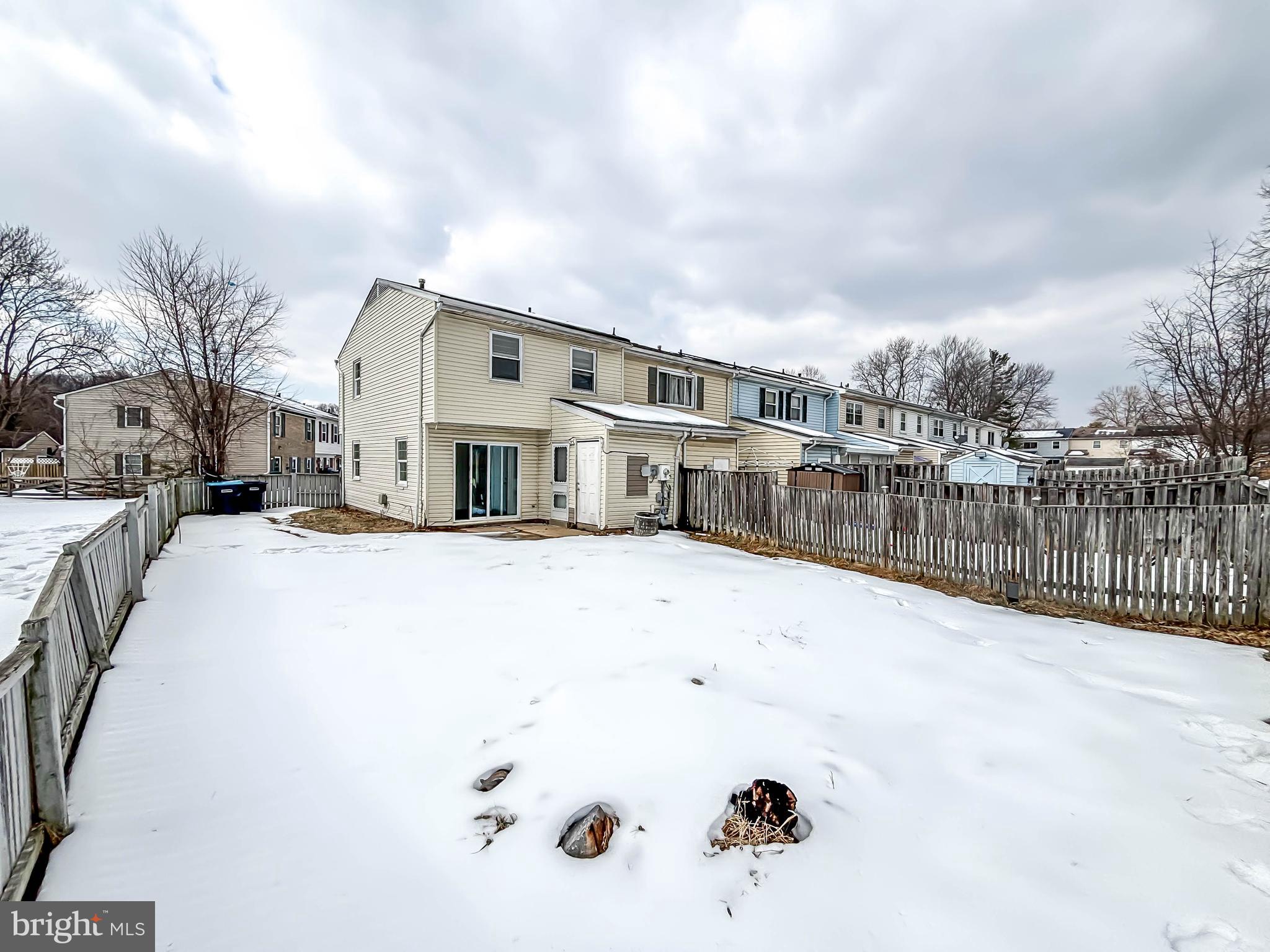 HARFORD SQUARE - Residential