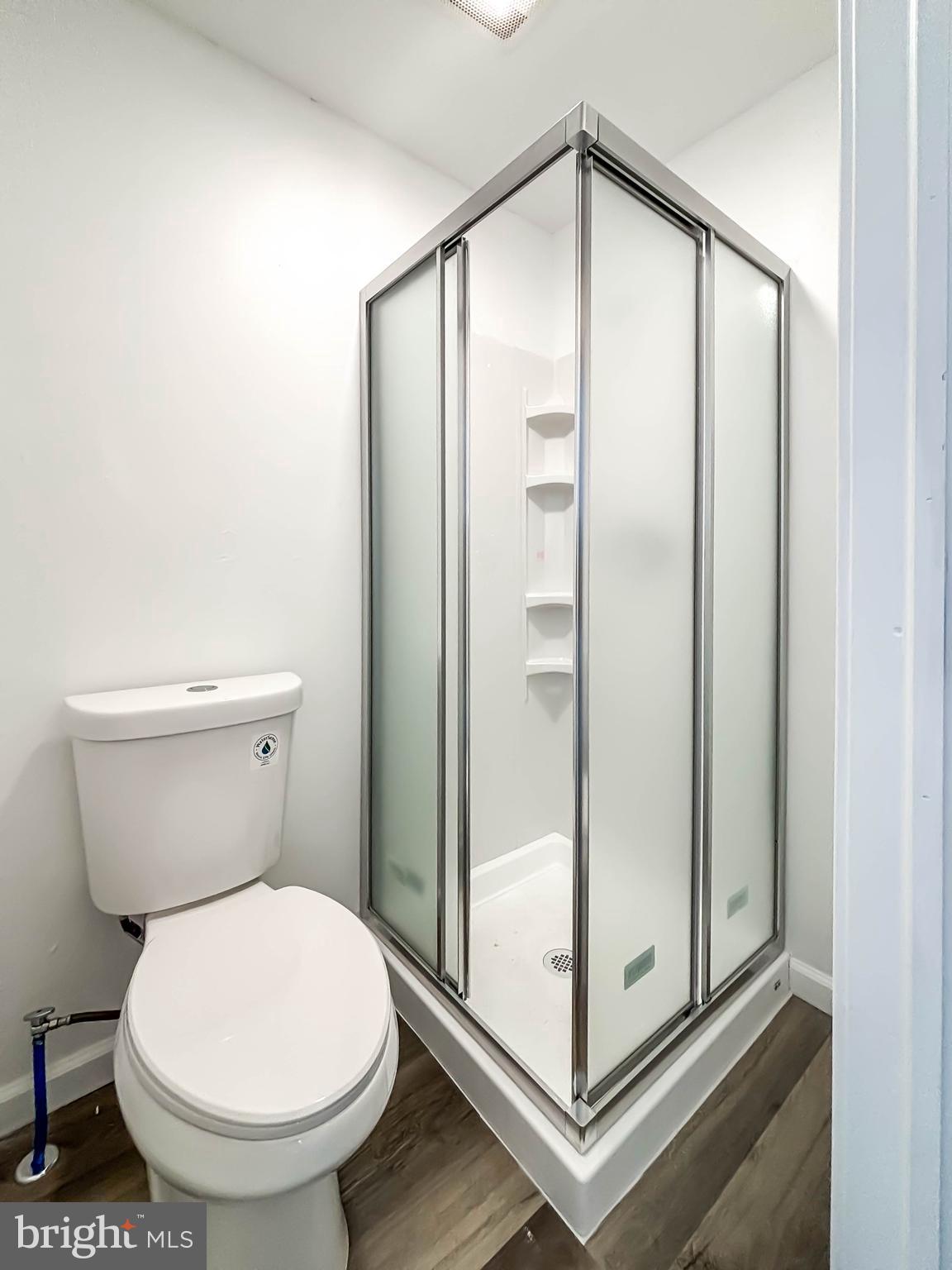 HARFORD SQUARE - Residential