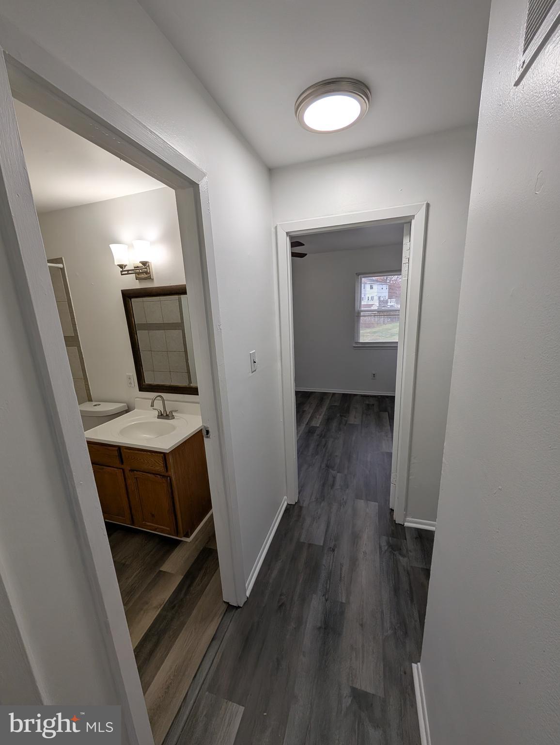 HARFORD SQUARE - Residential