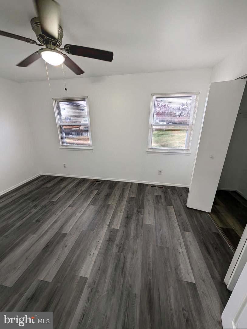 HARFORD SQUARE - Residential