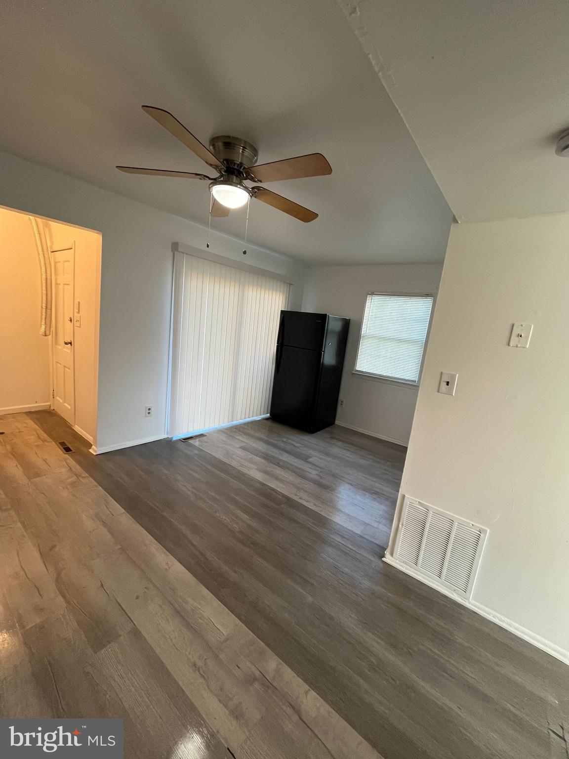 HARFORD SQUARE - Residential