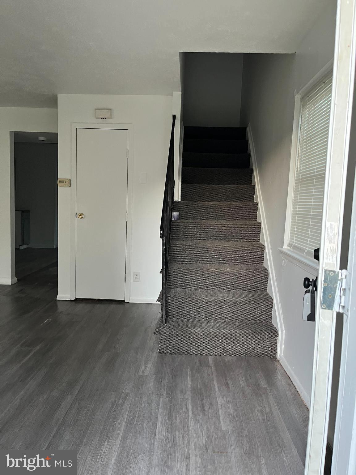 HARFORD SQUARE - Residential