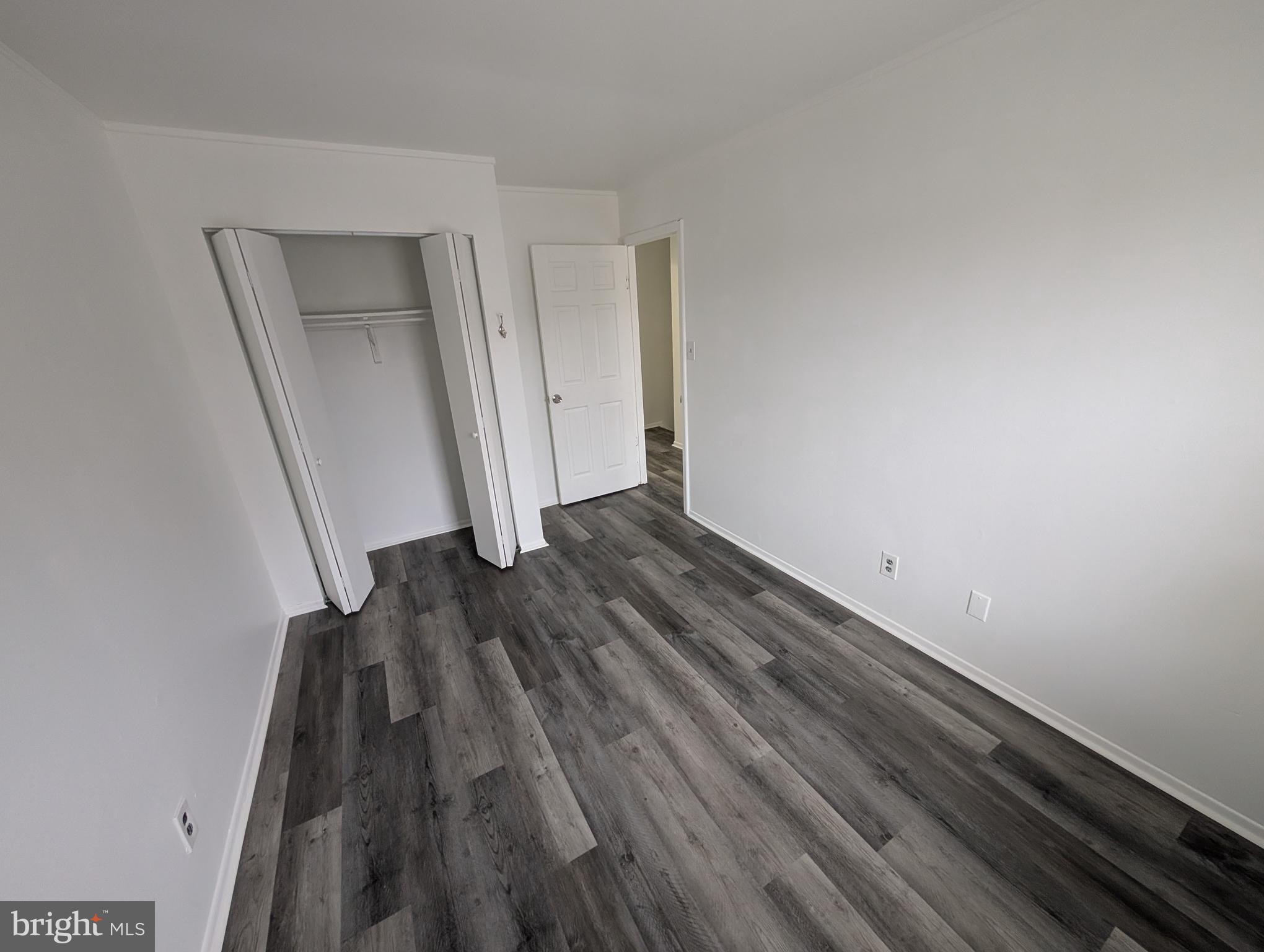 HARFORD SQUARE - Residential