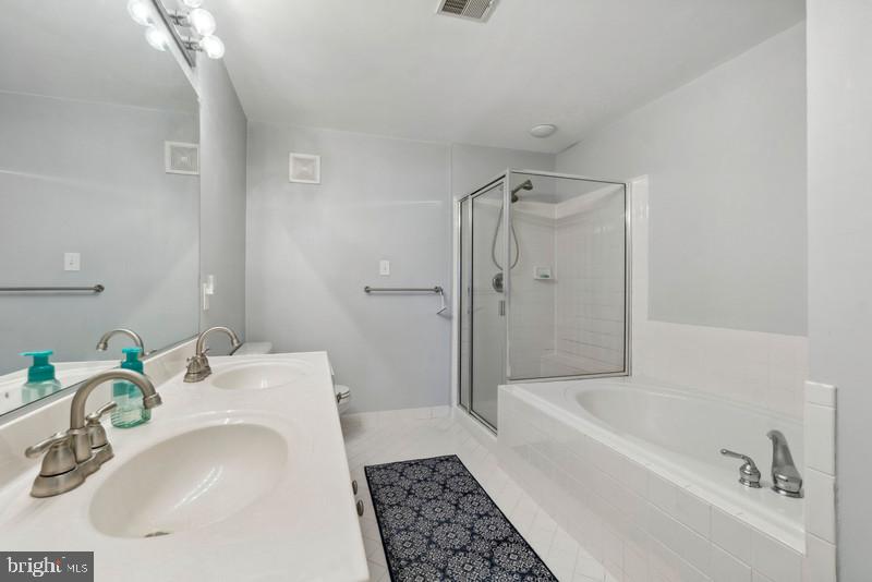 GREY ROCK FLATS - Residential