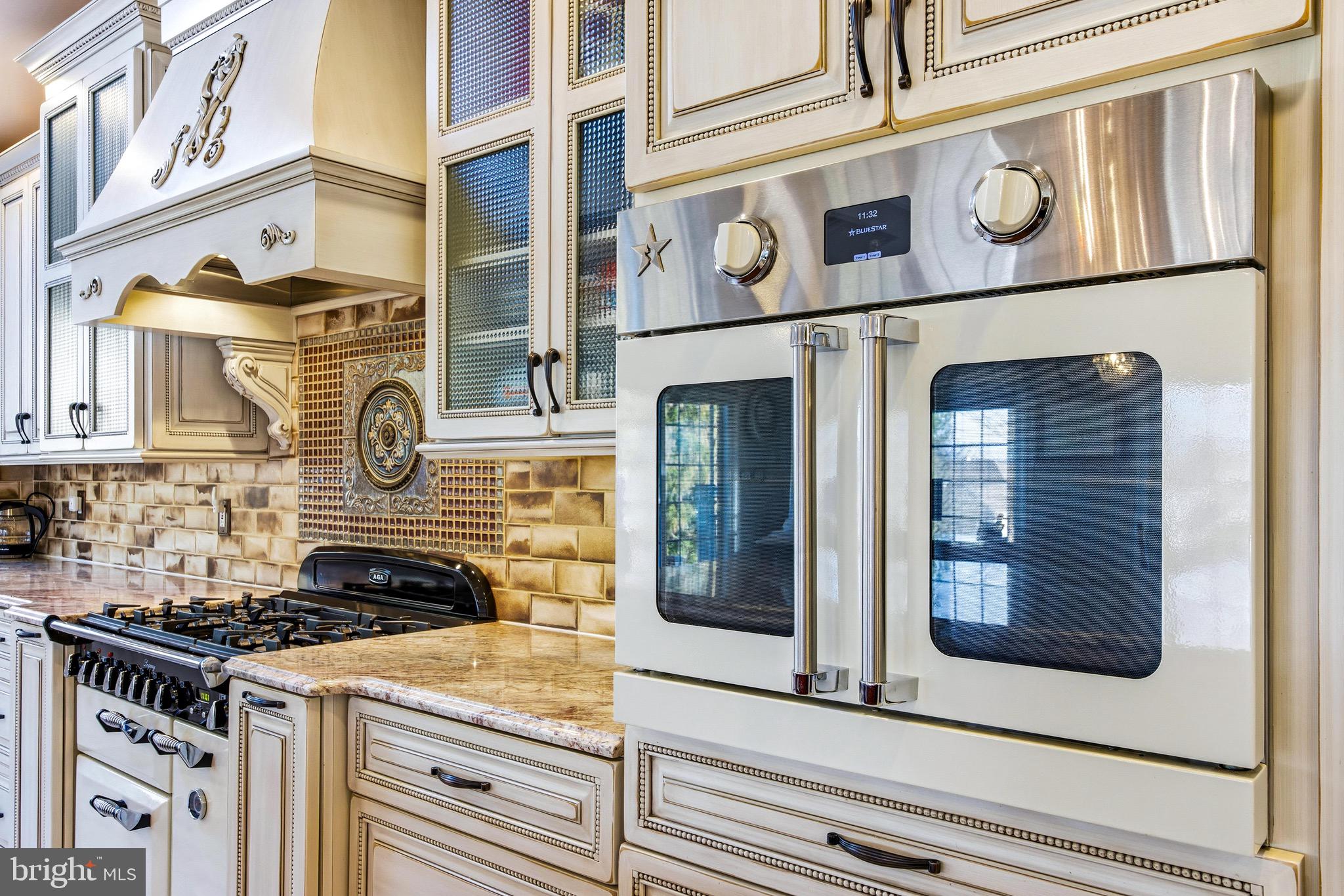 HUNT VALLEY ESTATES - Residential