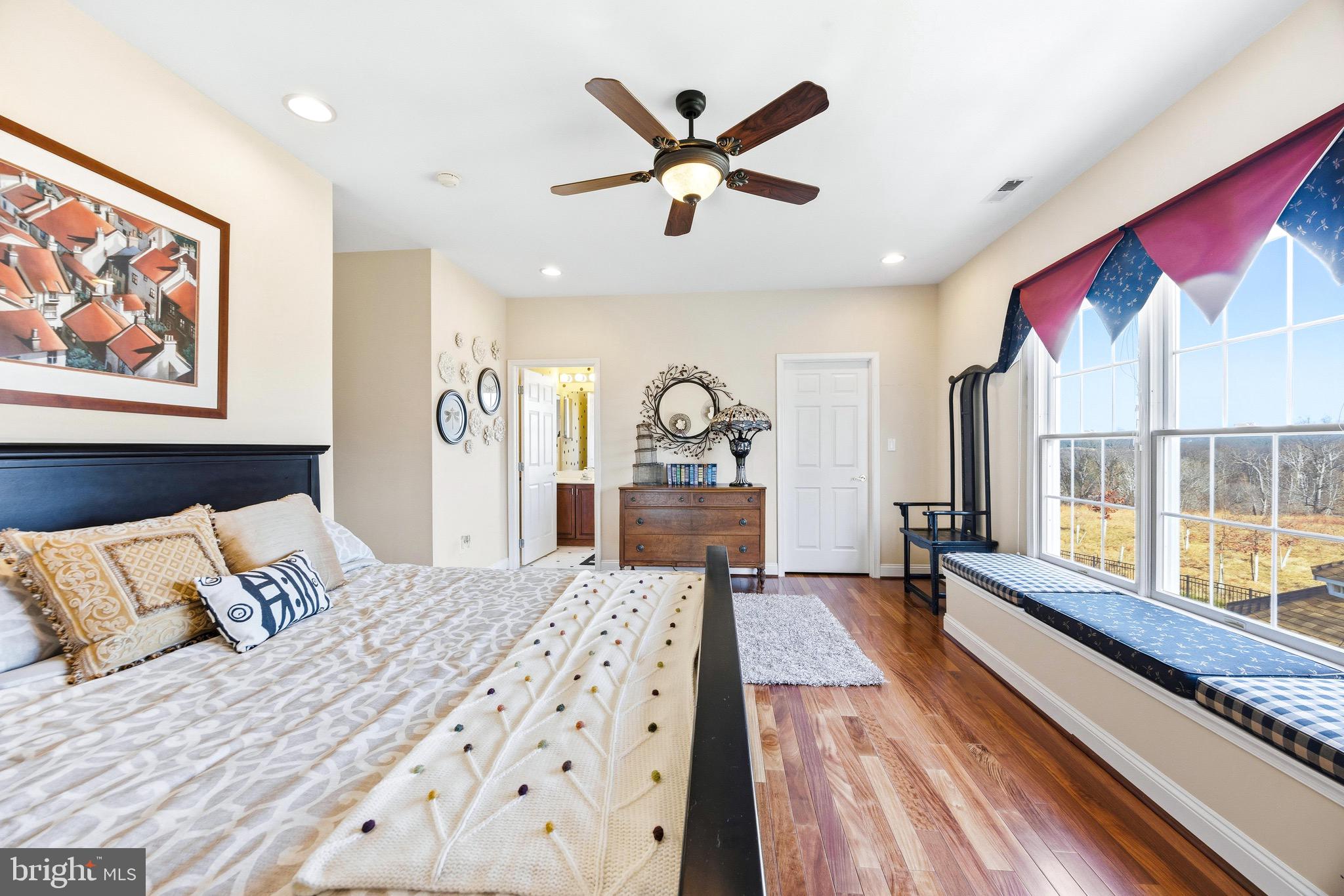 HUNT VALLEY ESTATES - Residential