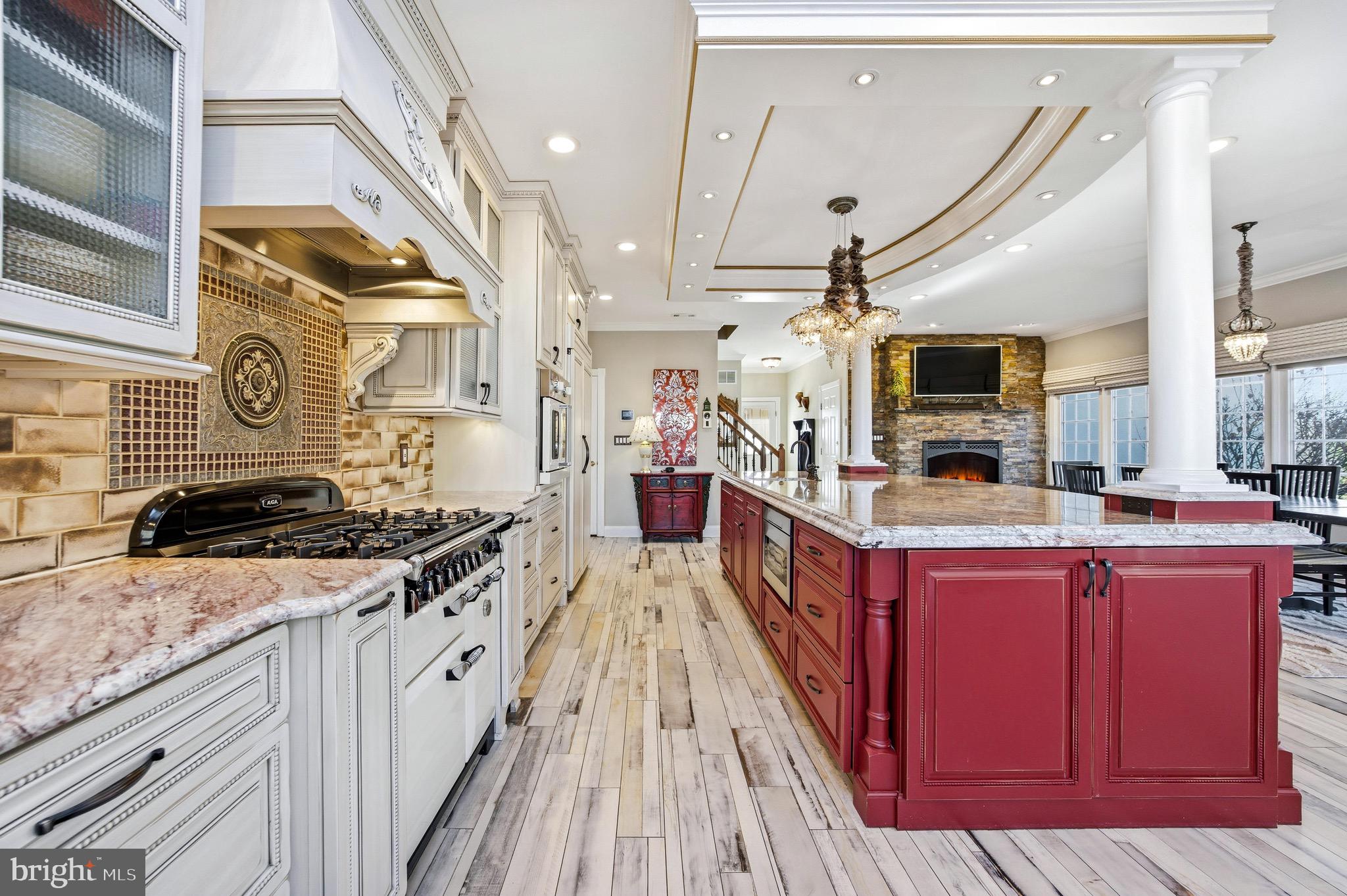 HUNT VALLEY ESTATES - Residential