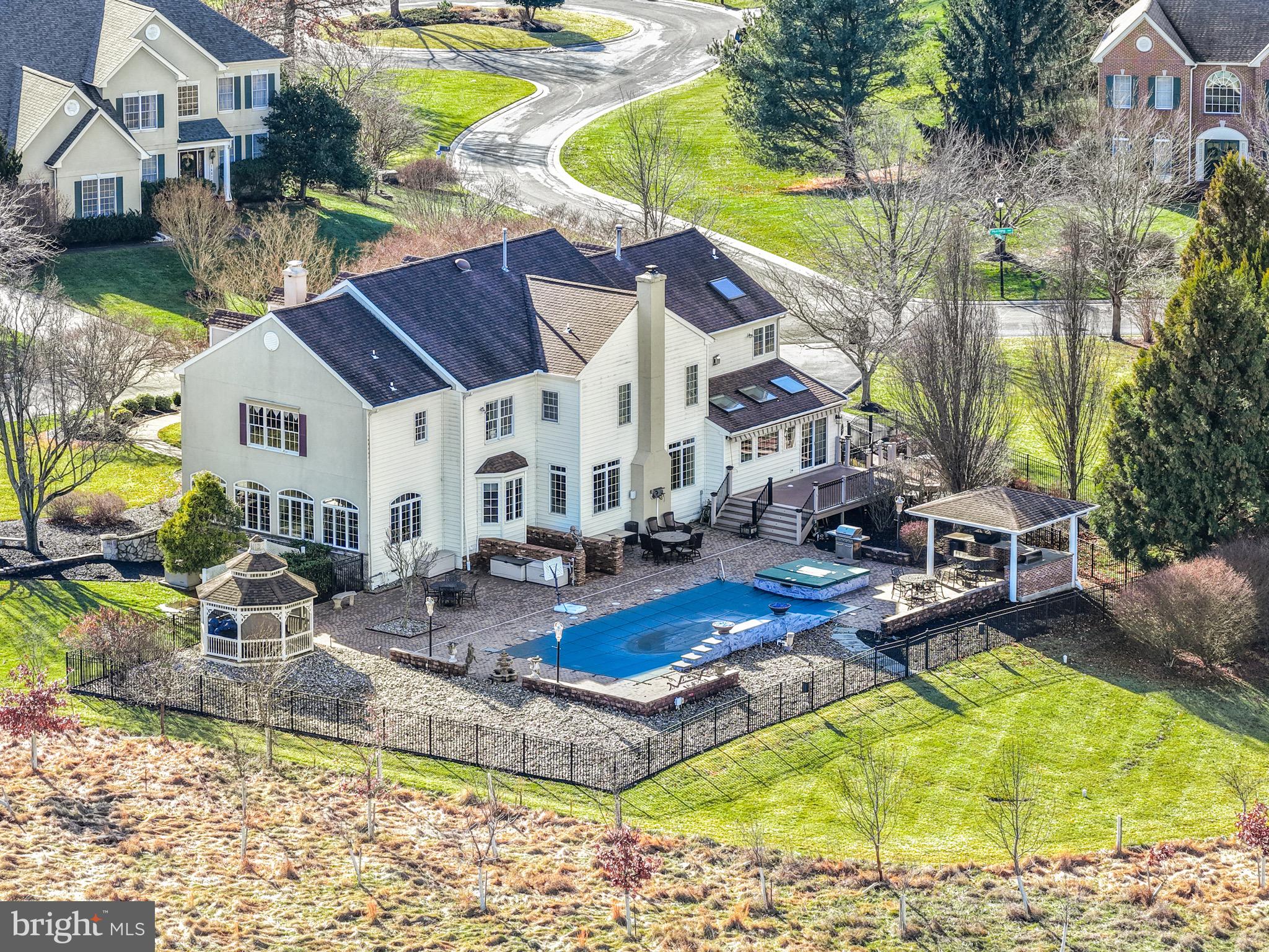 HUNT VALLEY ESTATES - Residential