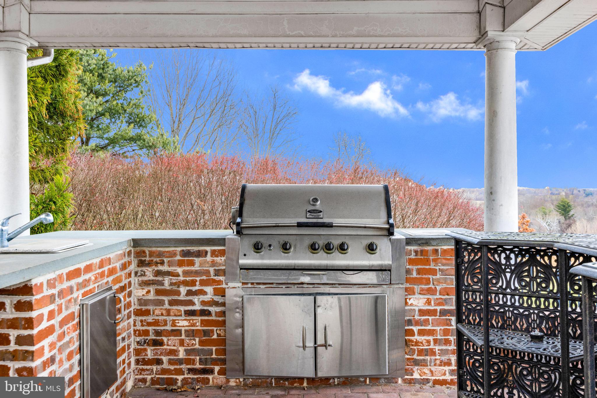 HUNT VALLEY ESTATES - Residential