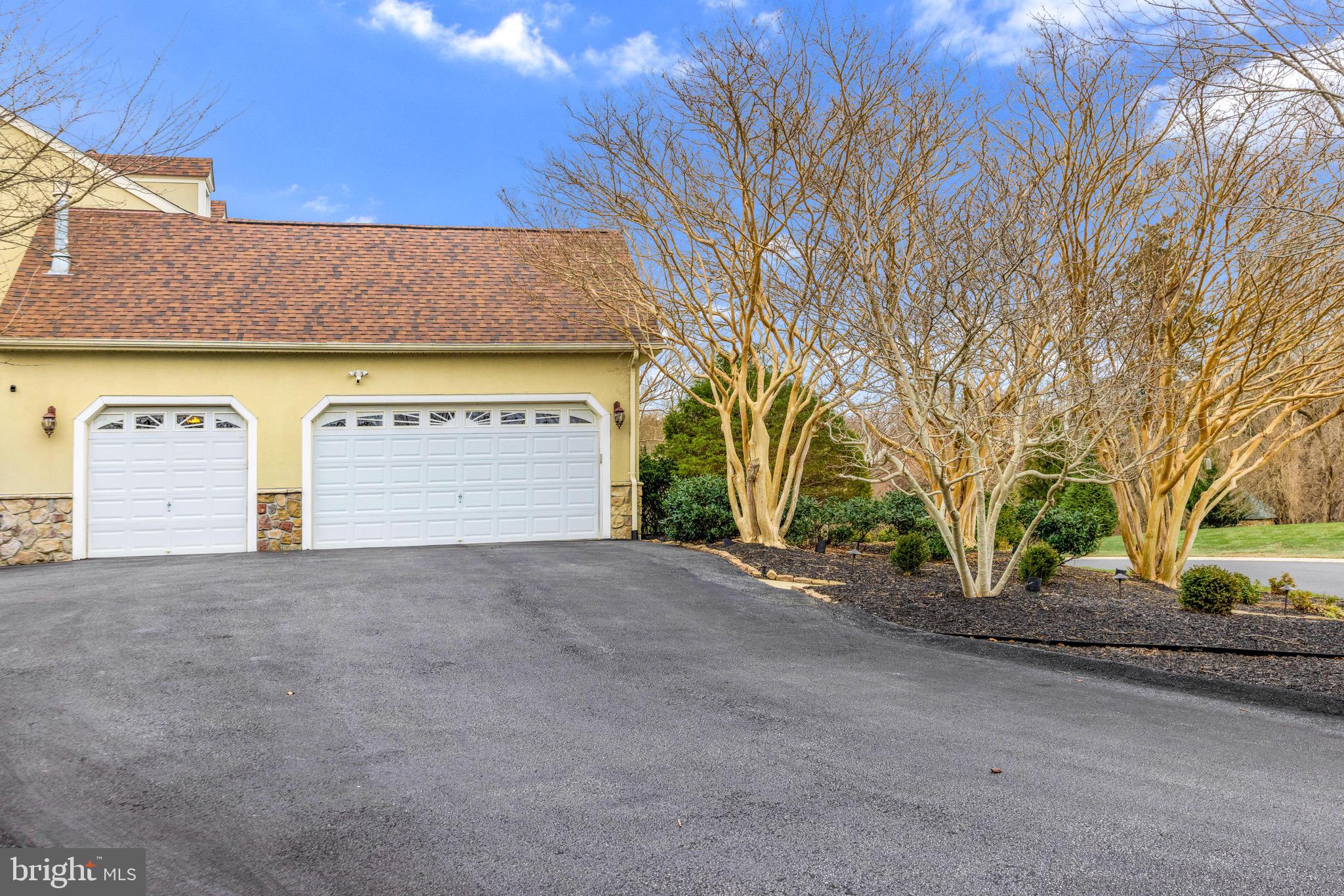 HUNT VALLEY ESTATES - Residential