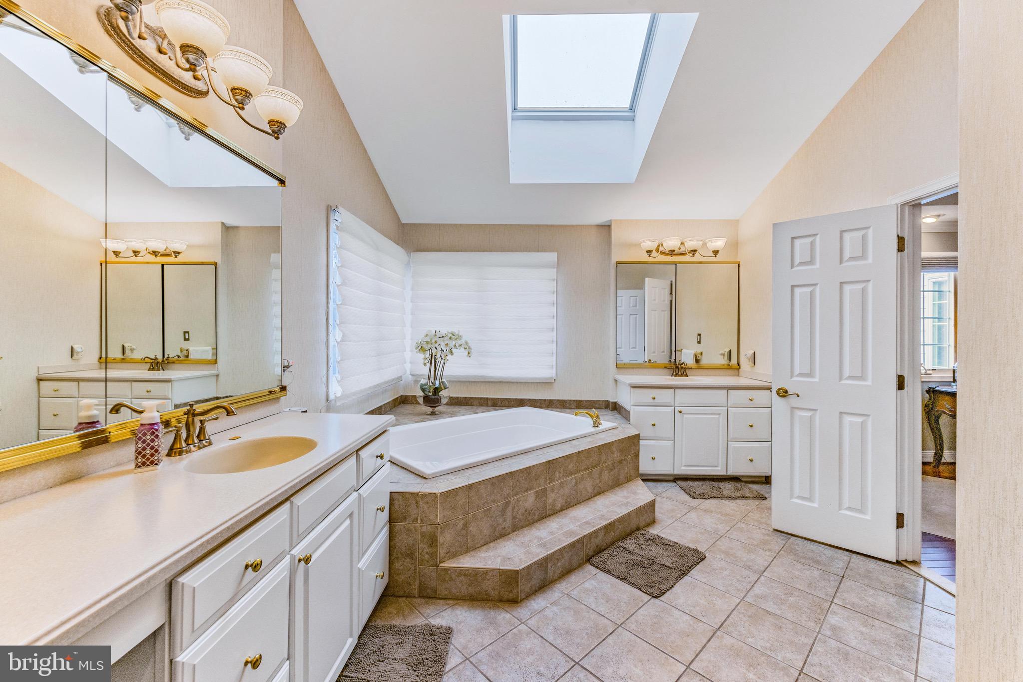 HUNT VALLEY ESTATES - Residential