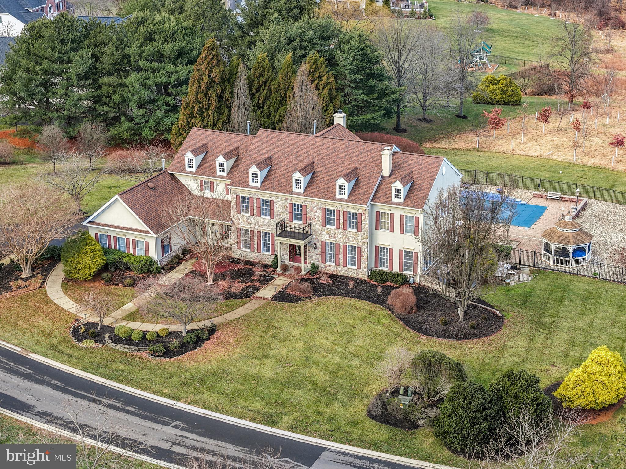 HUNT VALLEY ESTATES - Residential