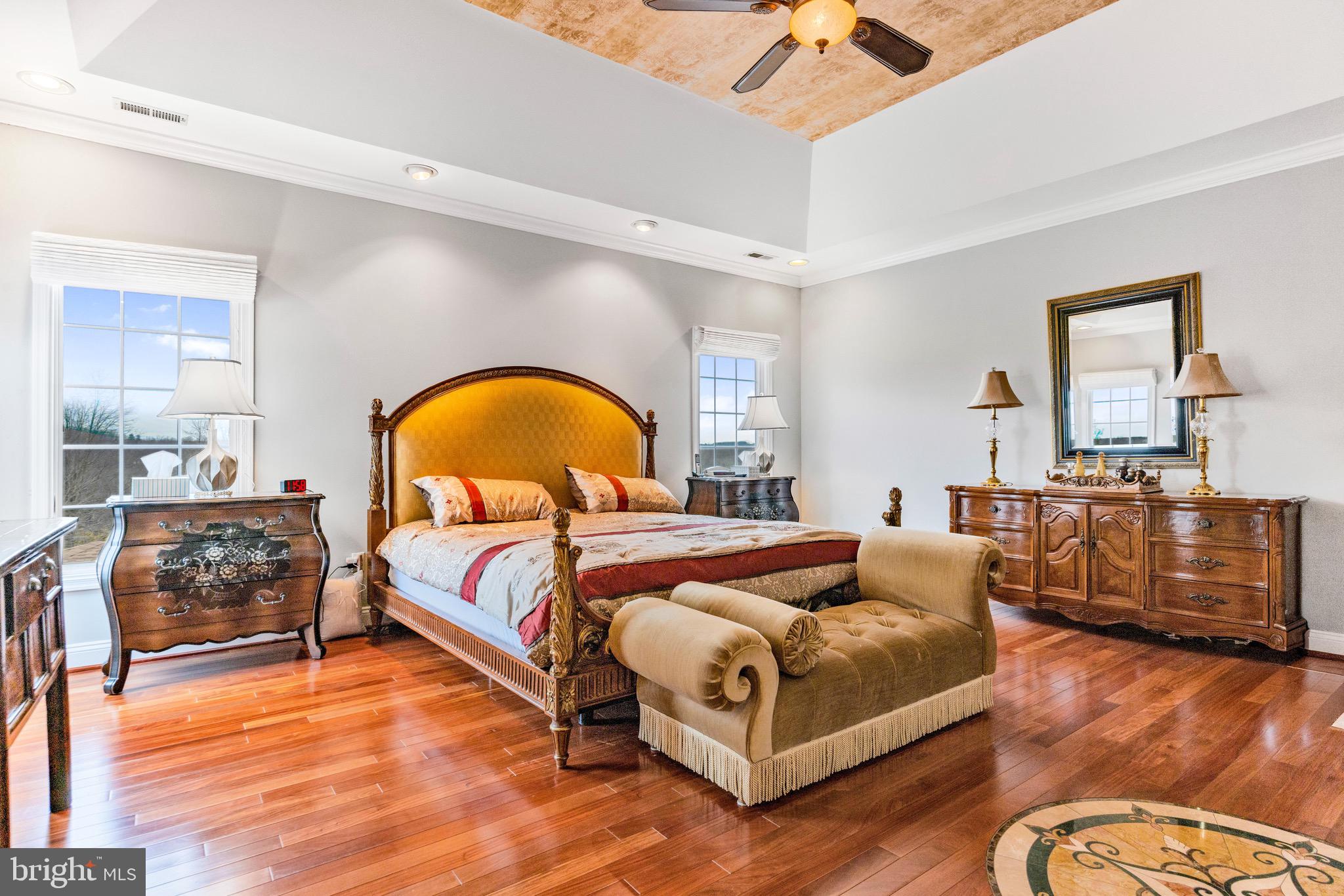 HUNT VALLEY ESTATES - Residential