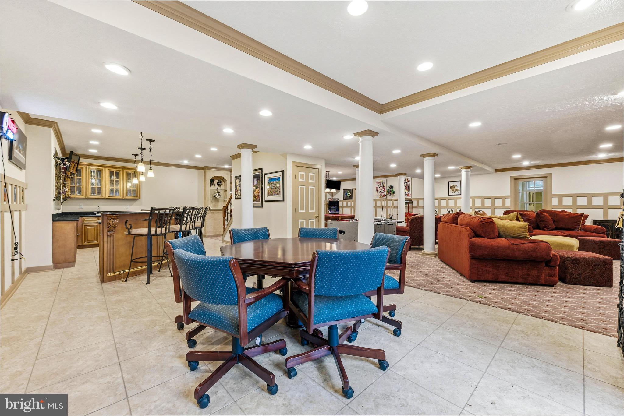 HUNT VALLEY ESTATES - Residential