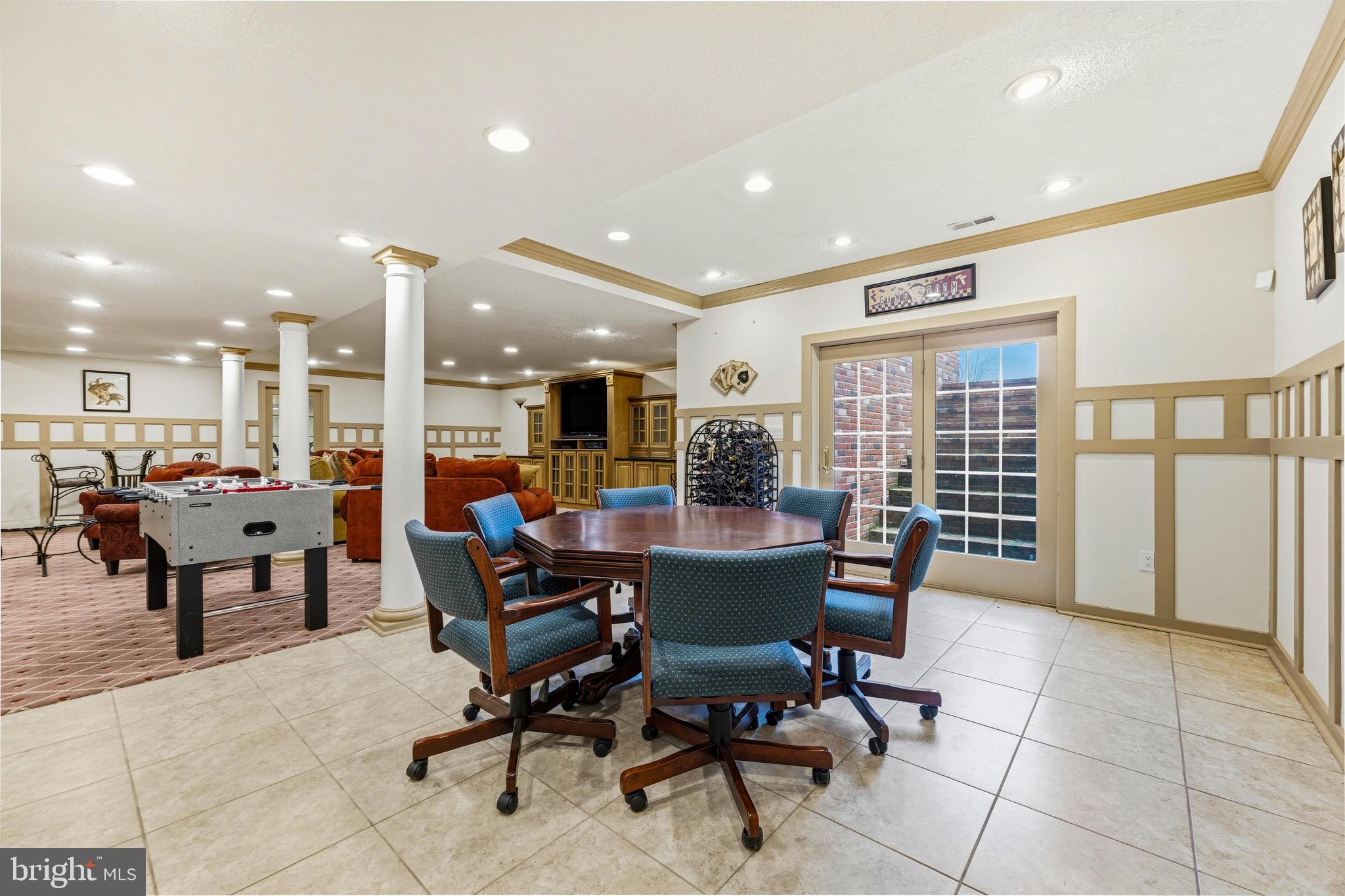 HUNT VALLEY ESTATES - Residential