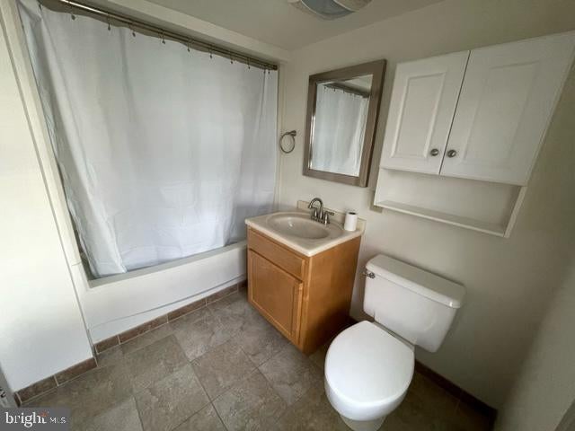13 CHARLTON STREET 2